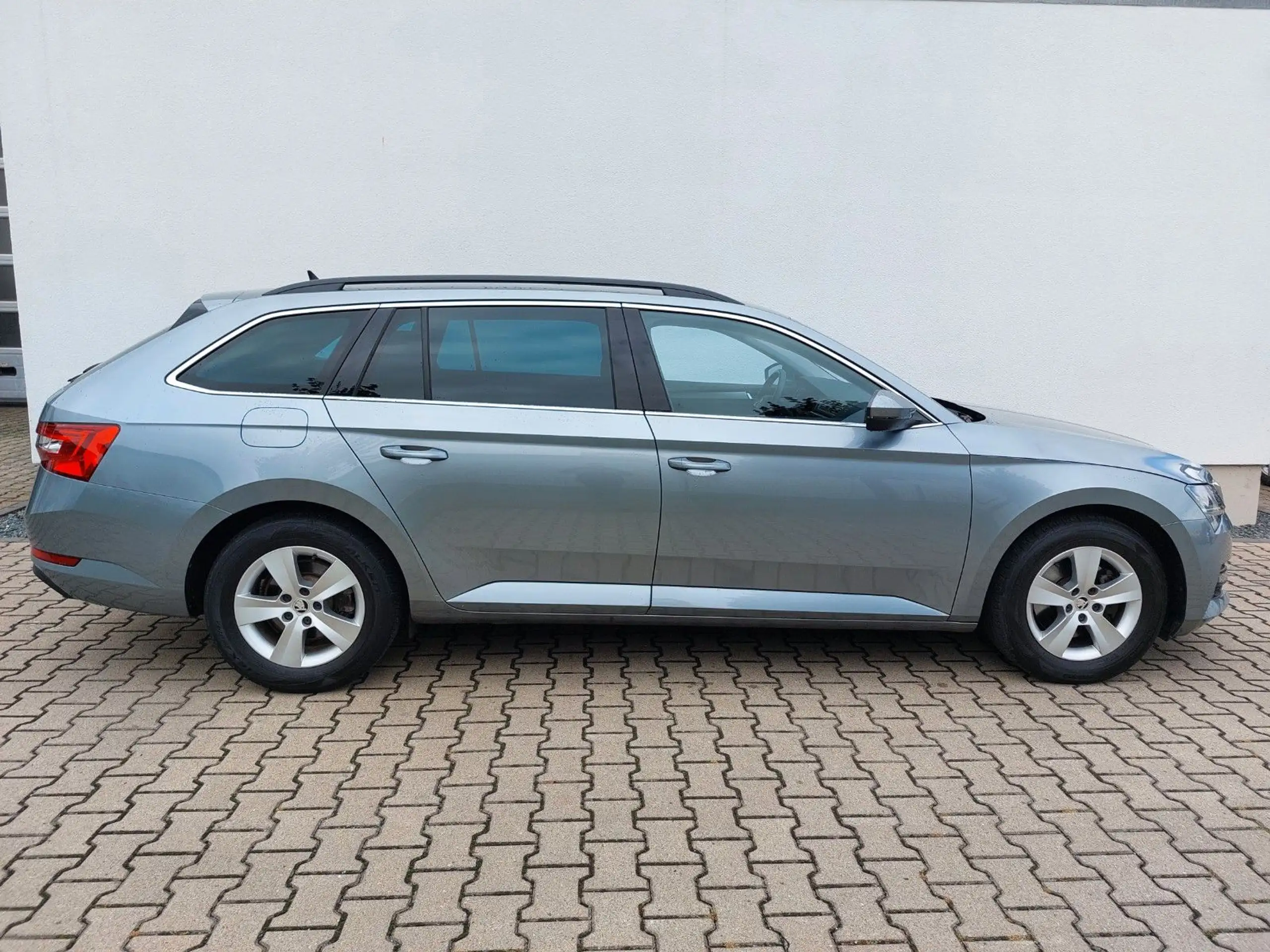 Skoda - Superb