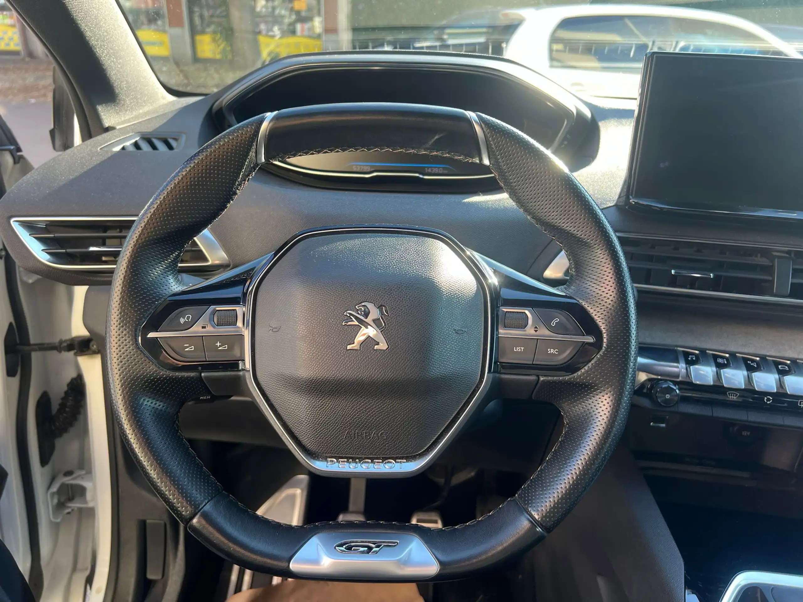 Peugeot - 3008