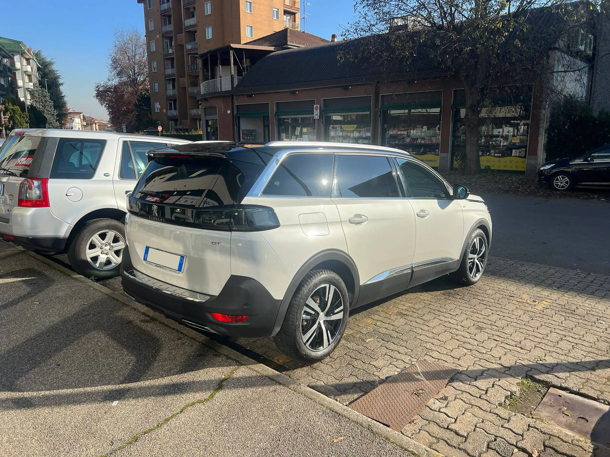 Peugeot - 3008