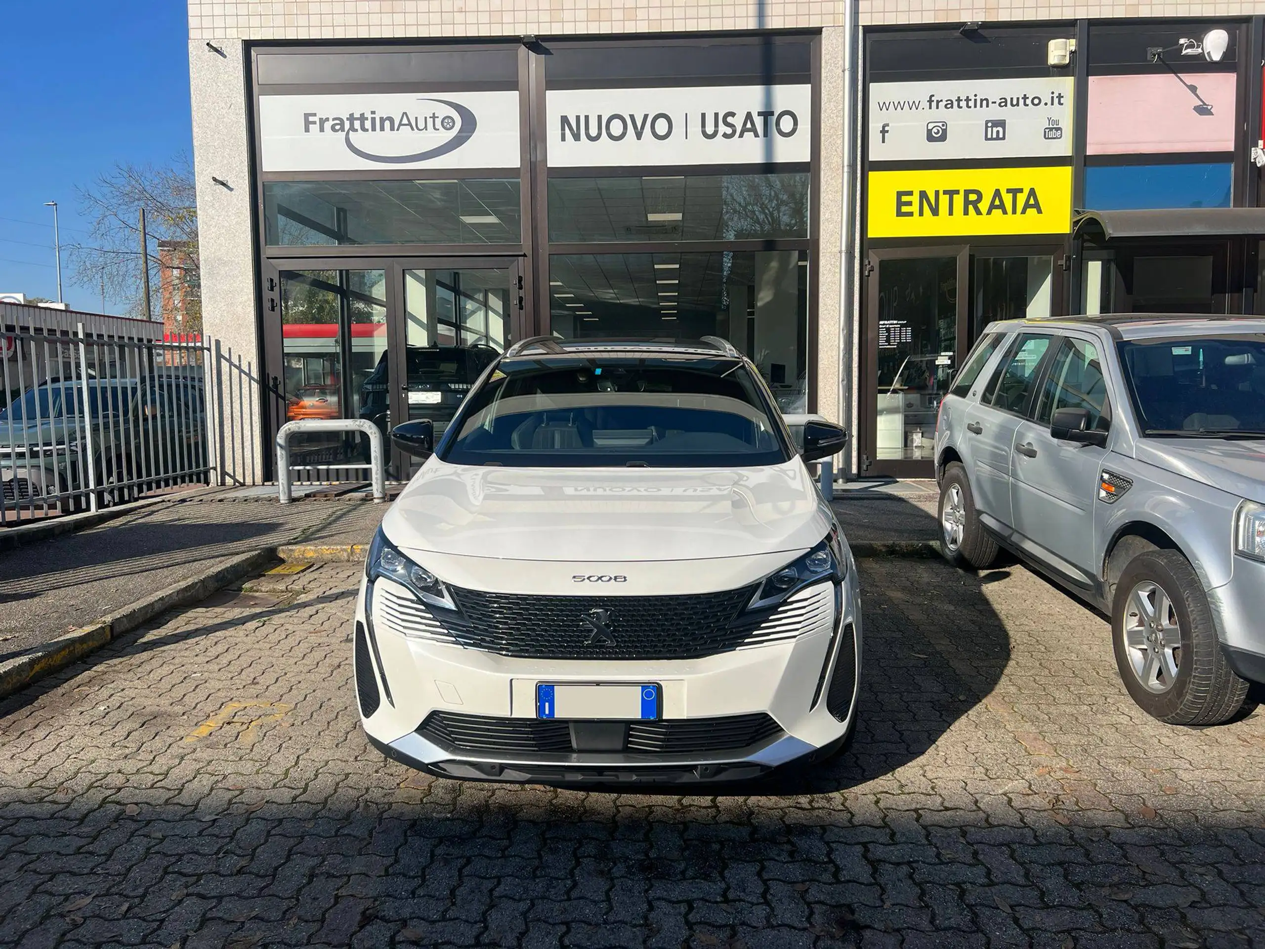 Peugeot - 3008