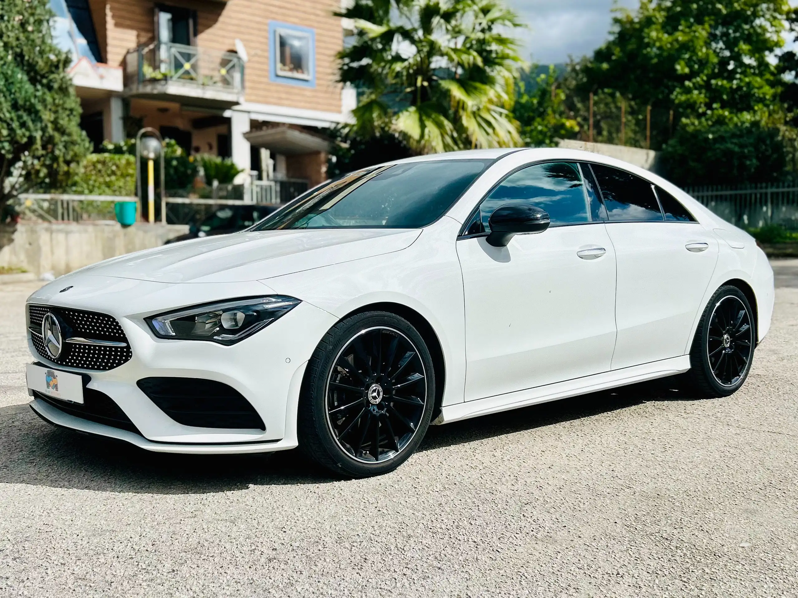 Mercedes-Benz - CLA 200