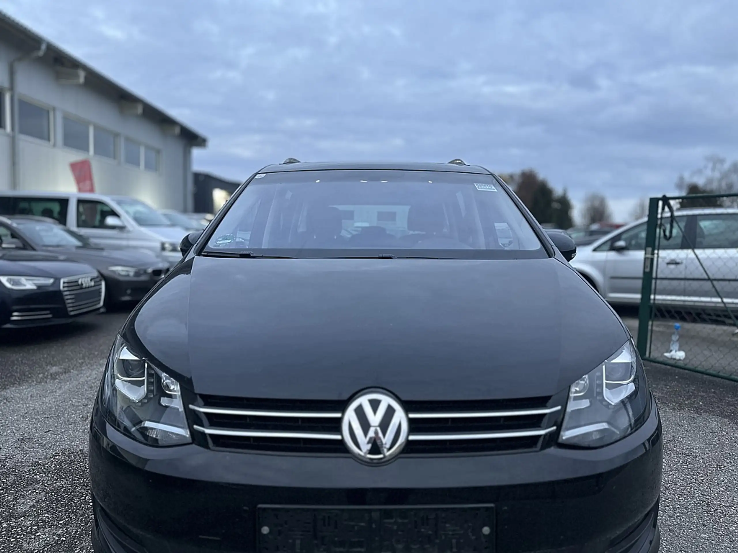 Volkswagen - Sharan