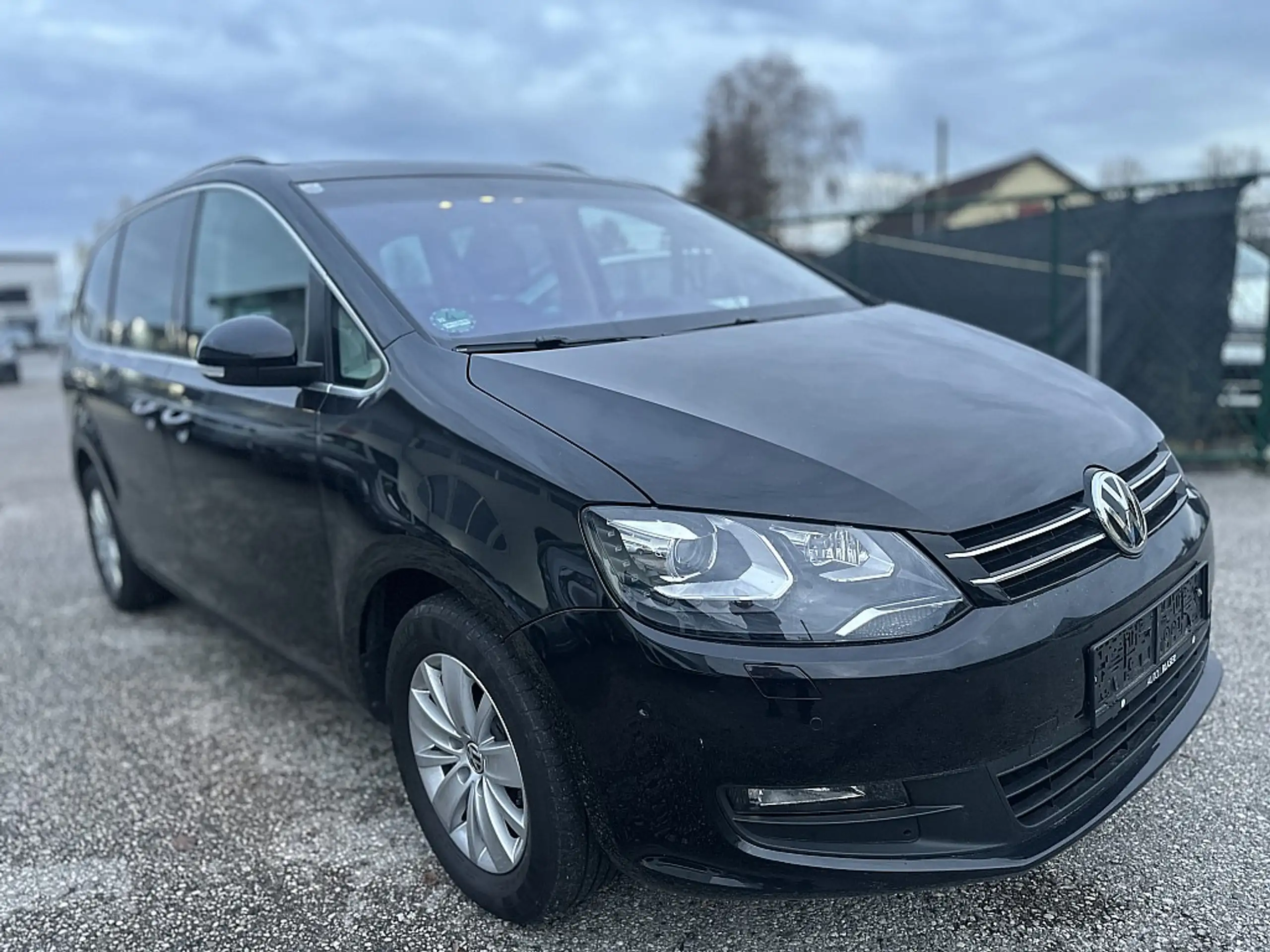 Volkswagen - Sharan