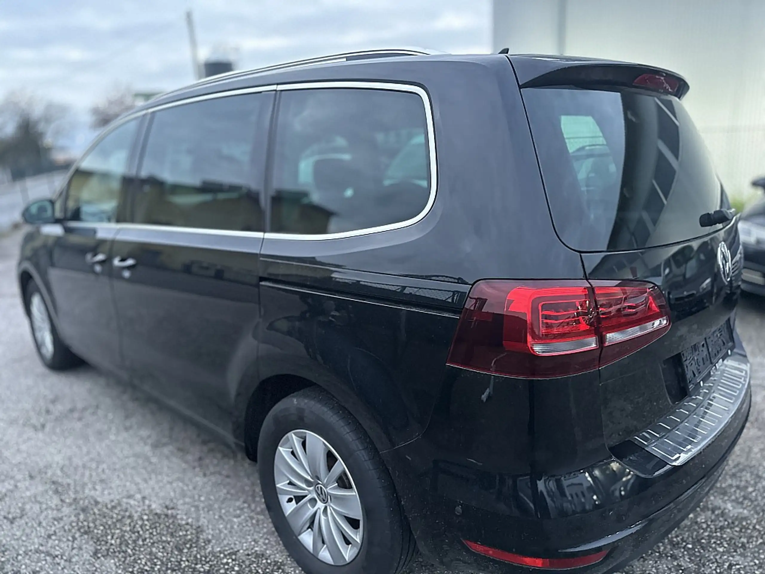 Volkswagen - Sharan