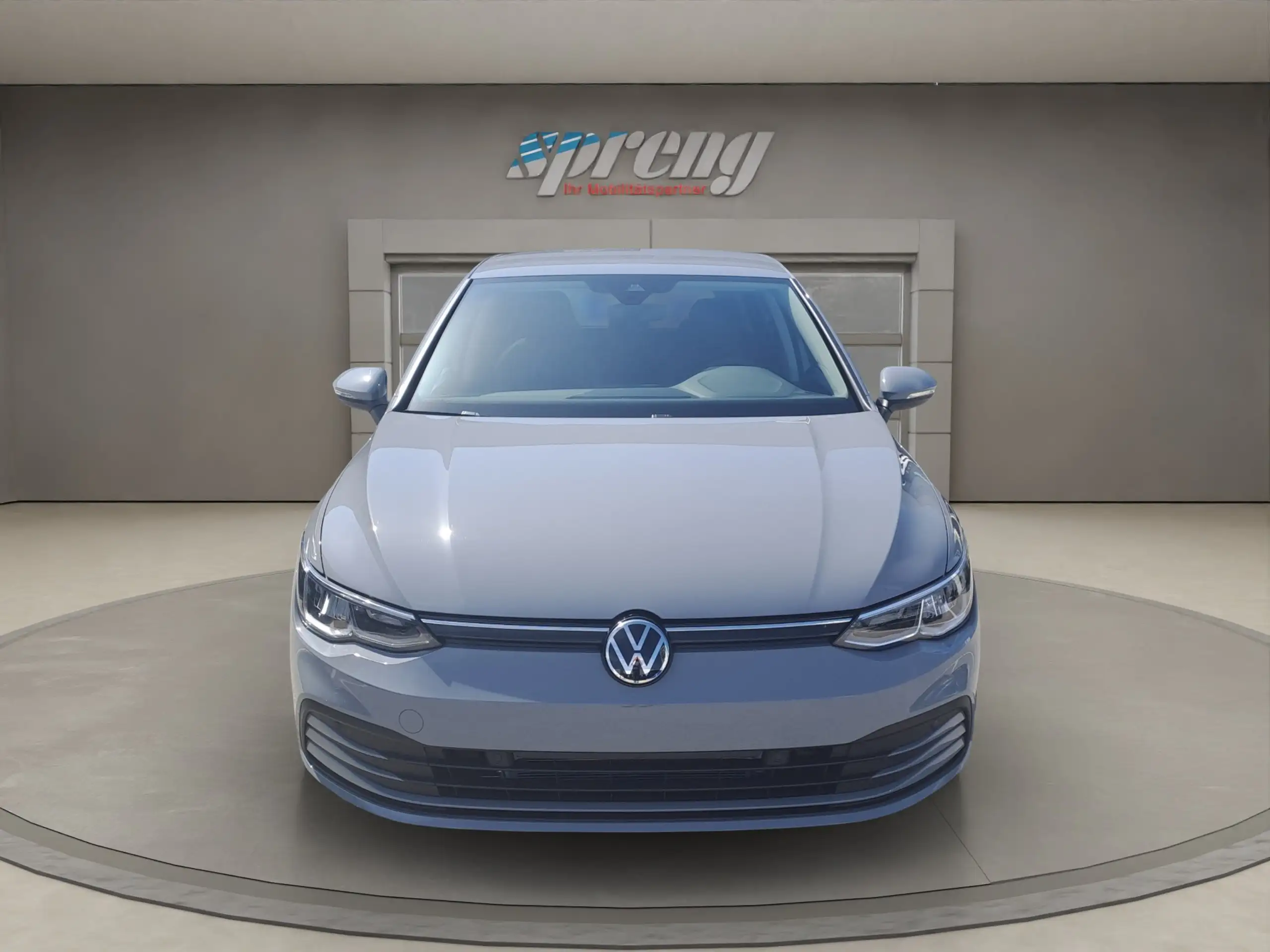 Volkswagen - Golf