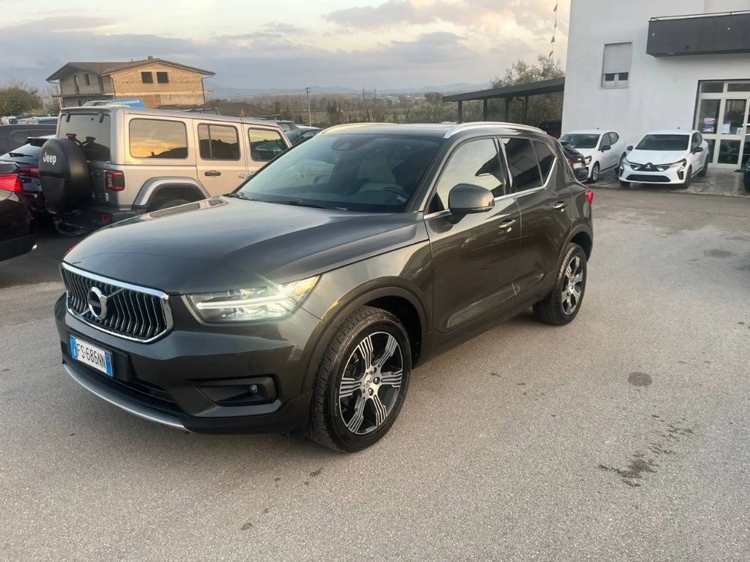 Volvo - XC40