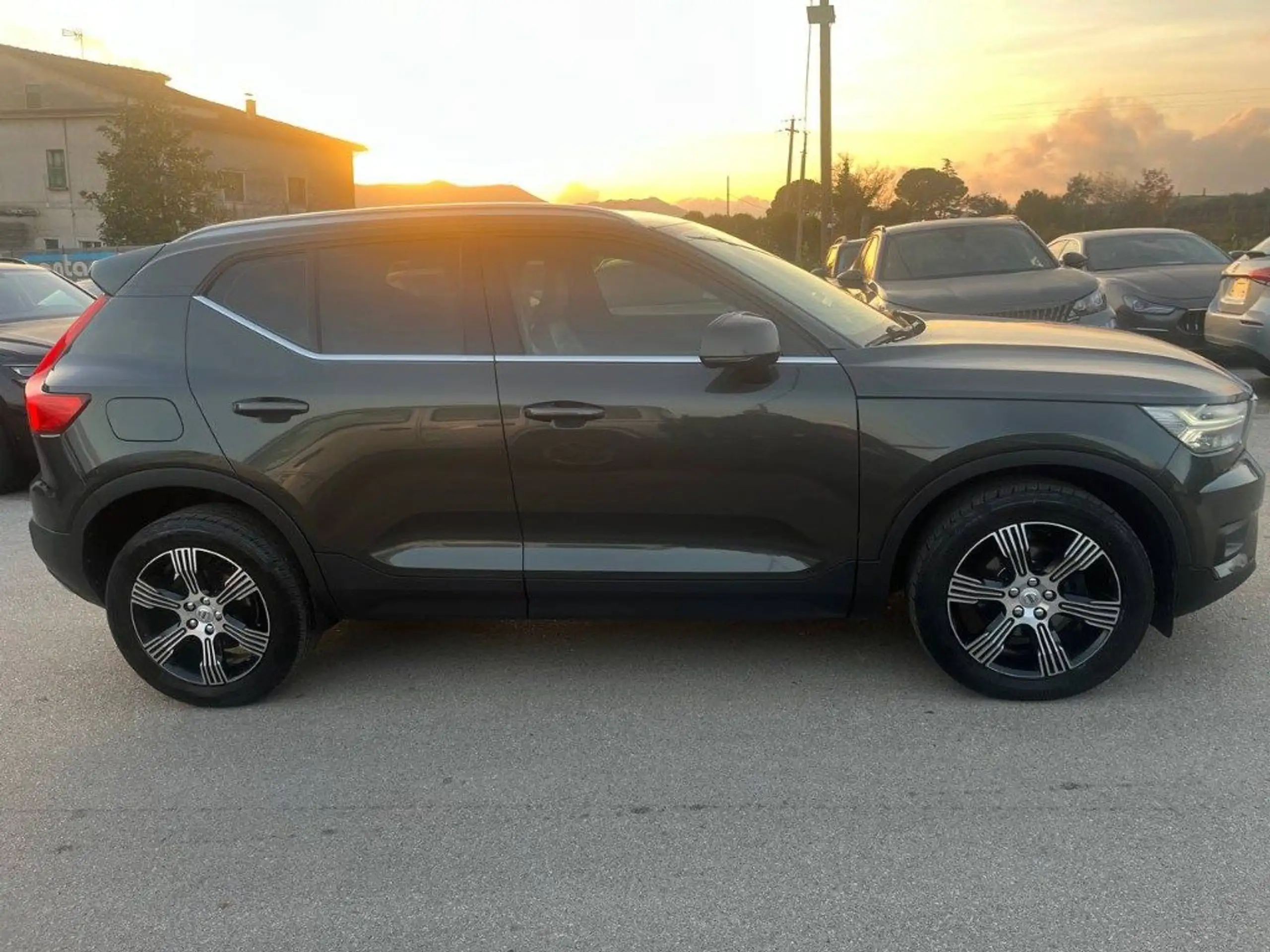 Volvo - XC40