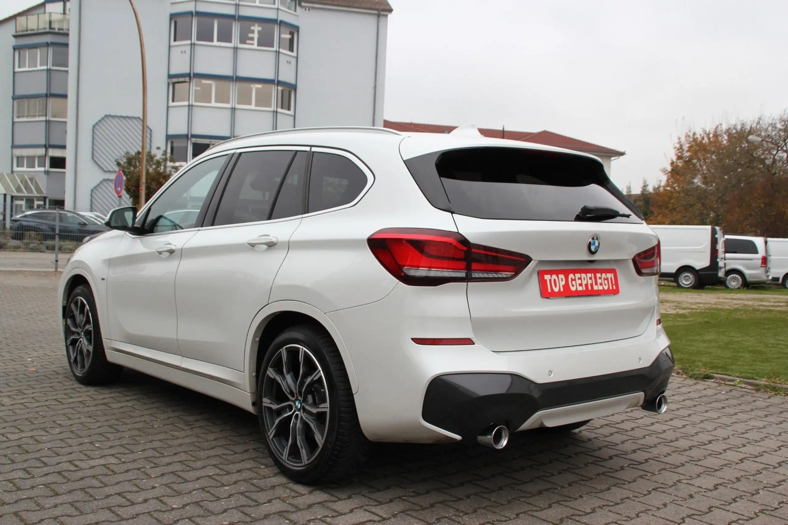 BMW - X1