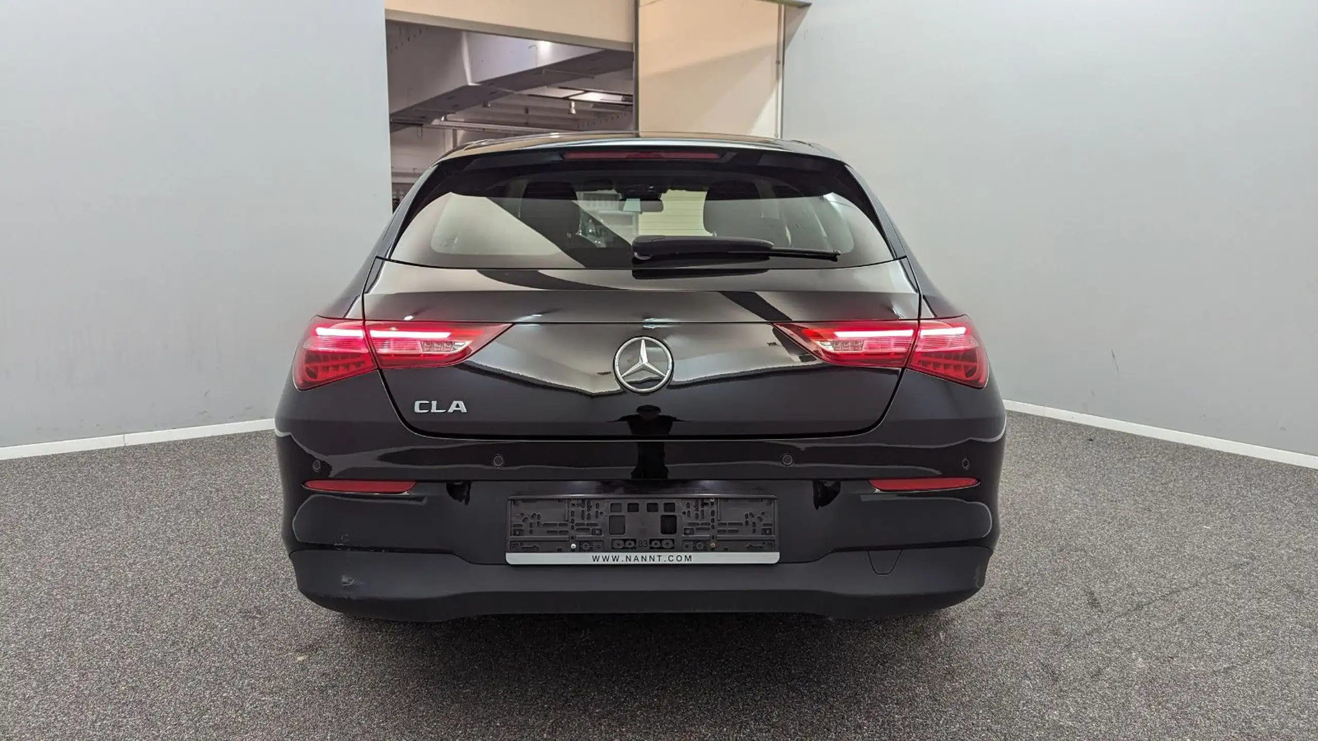 Mercedes-Benz - CLA 180