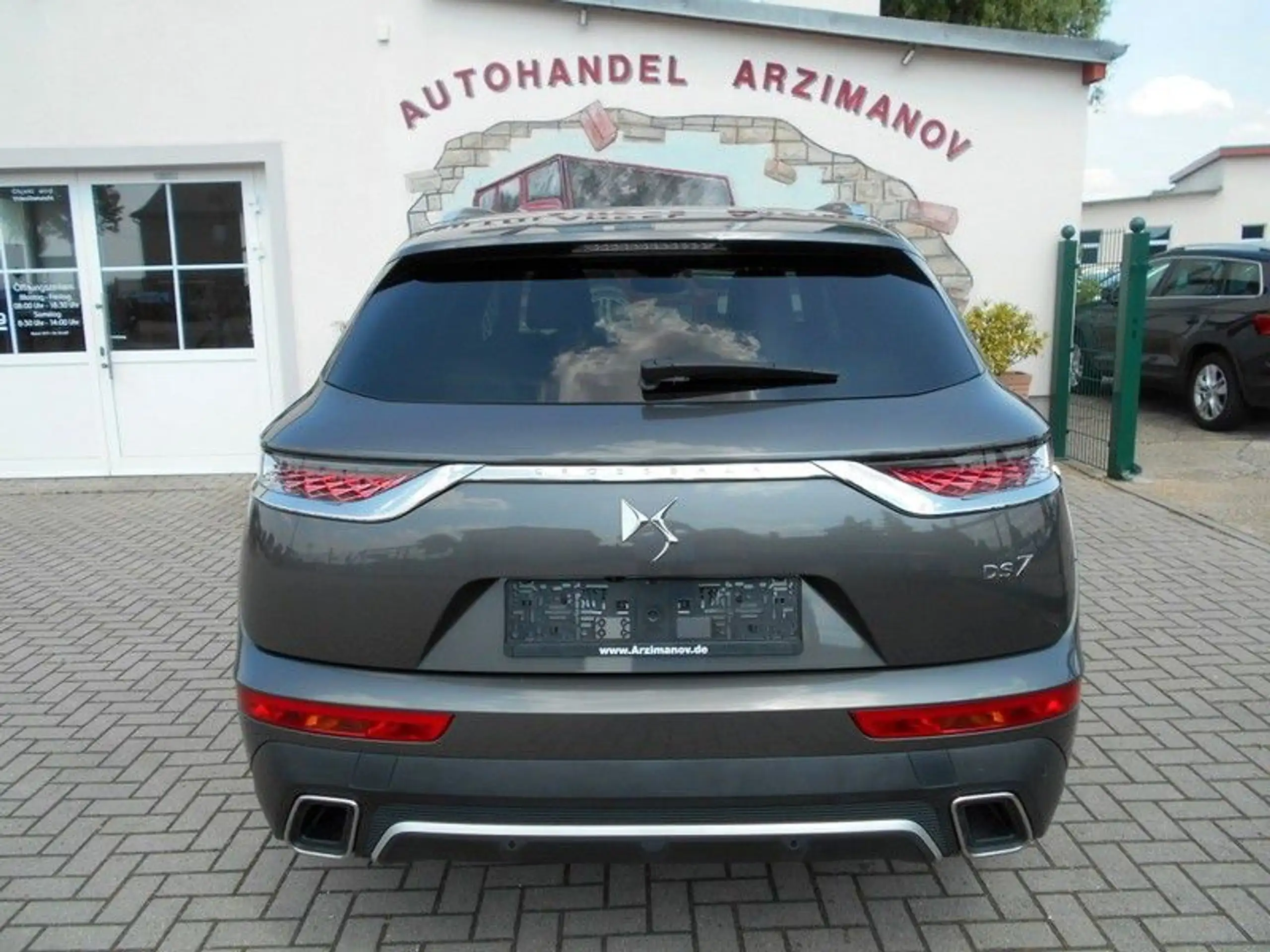 DS Automobiles - DS 7 Crossback