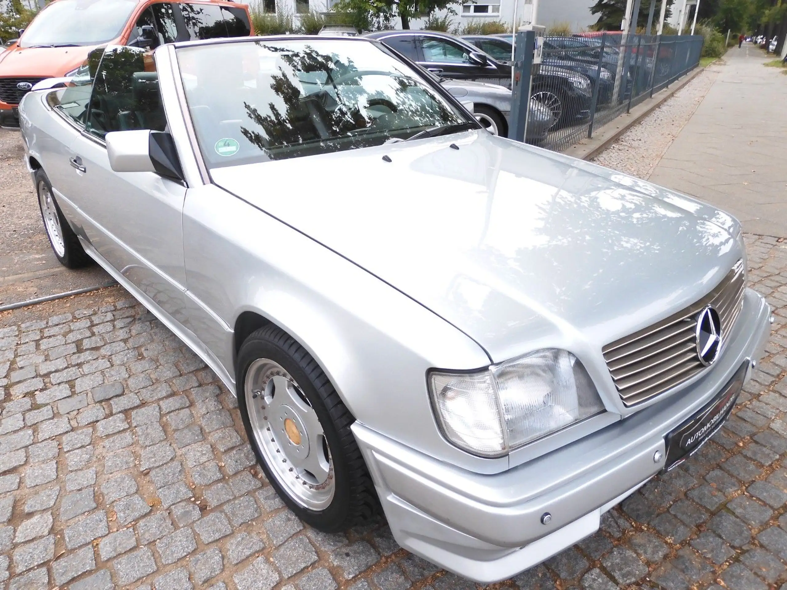 Mercedes-Benz - CE 300