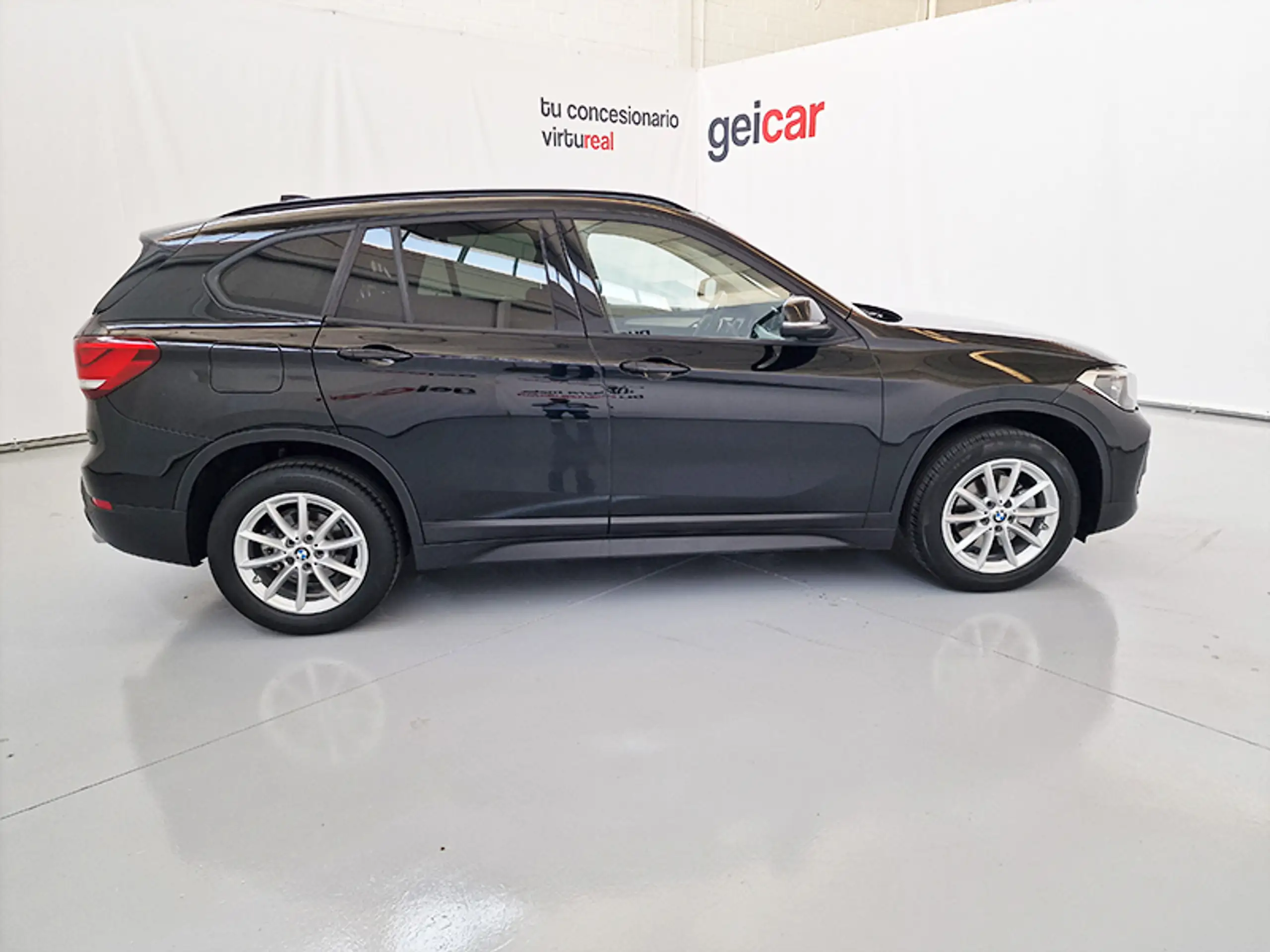 BMW - X1