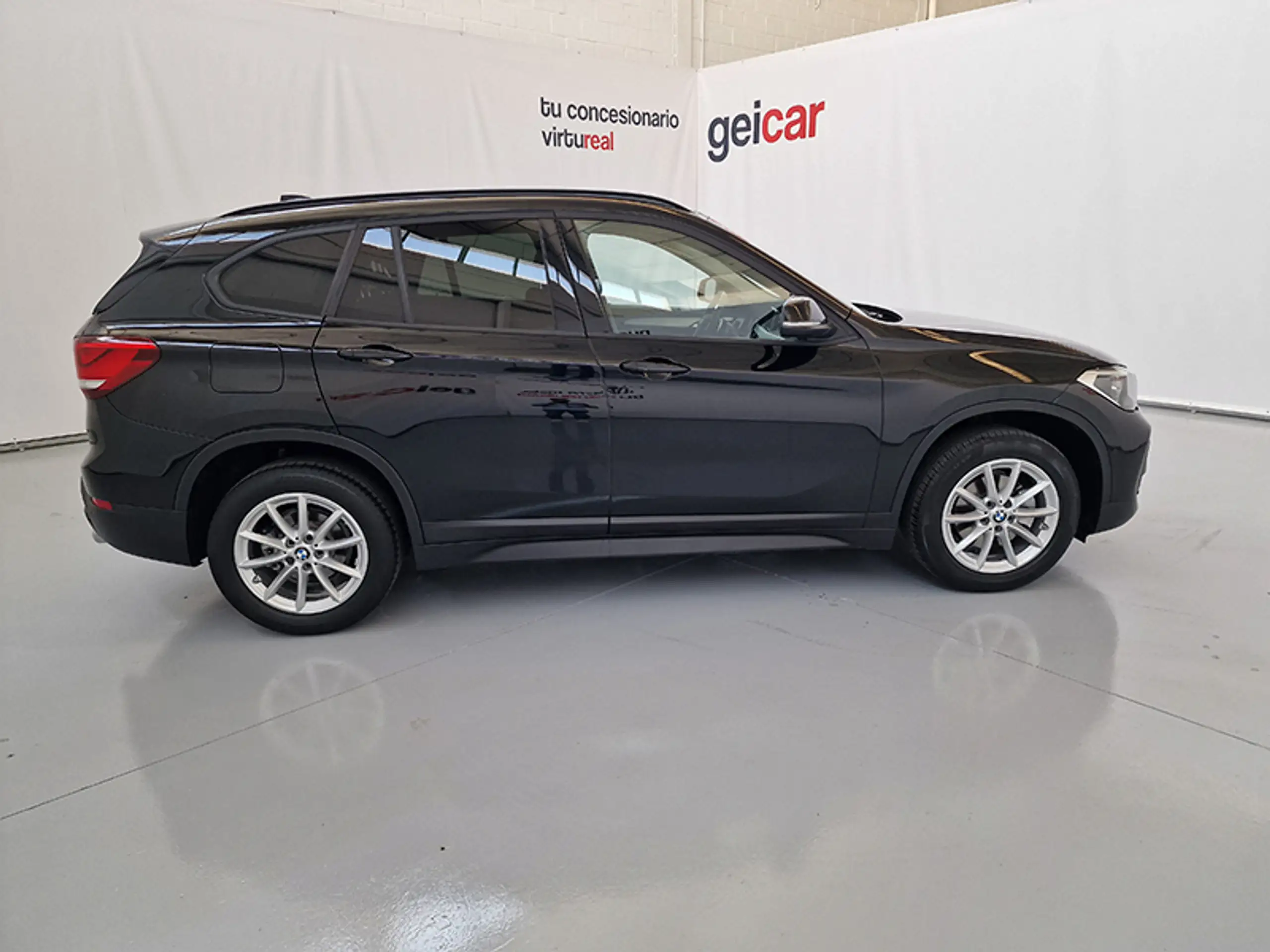 BMW - X1