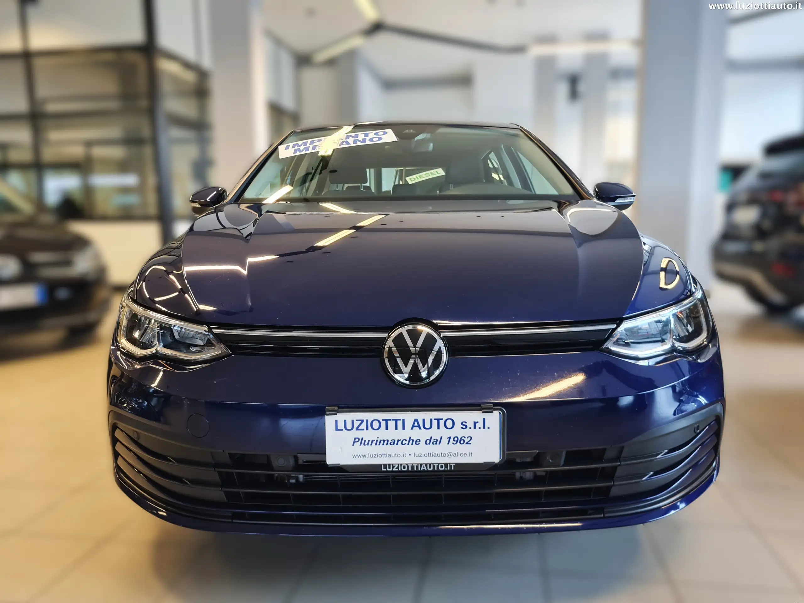 Volkswagen - Golf