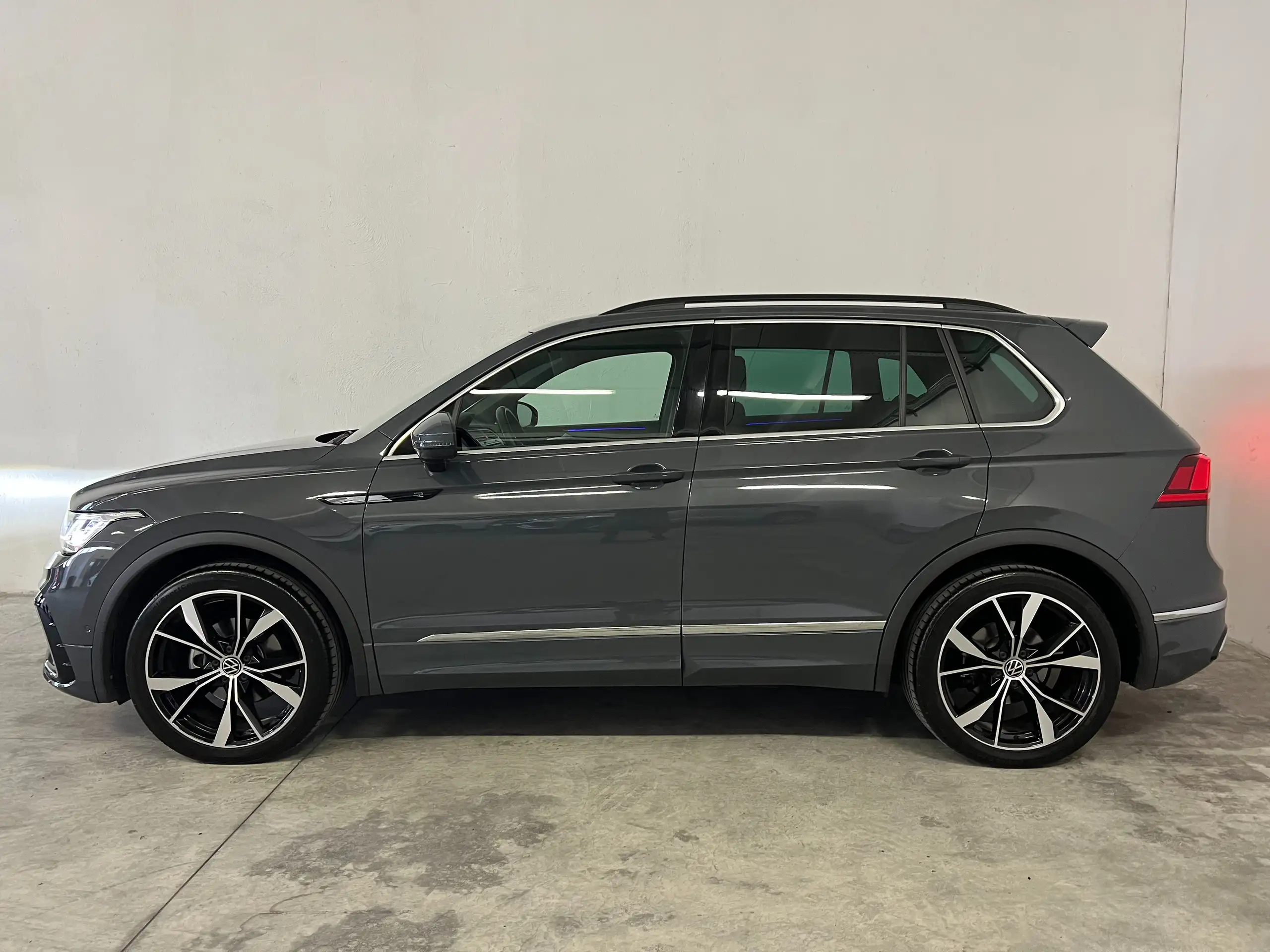 Volkswagen - Tiguan