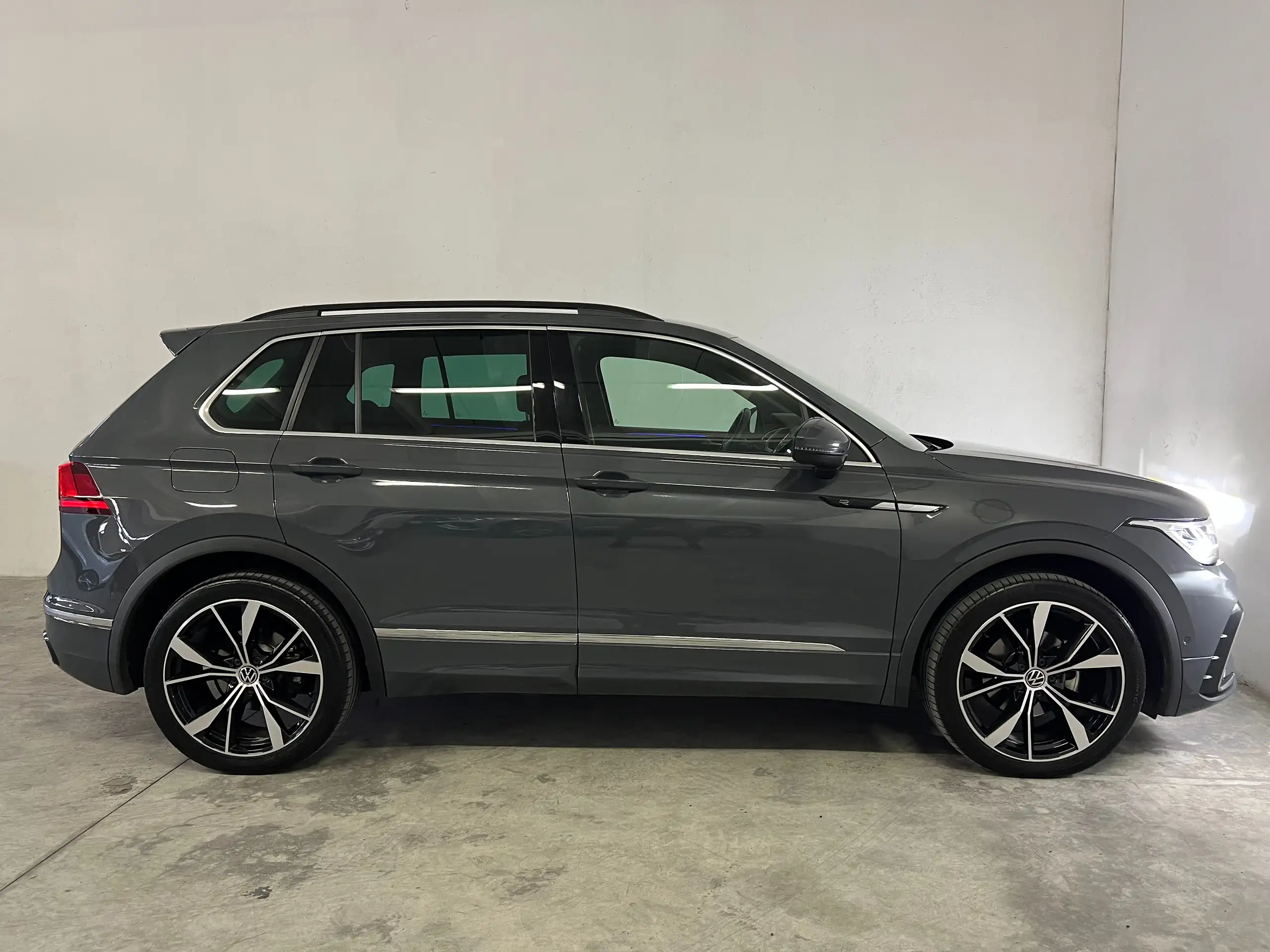 Volkswagen - Tiguan