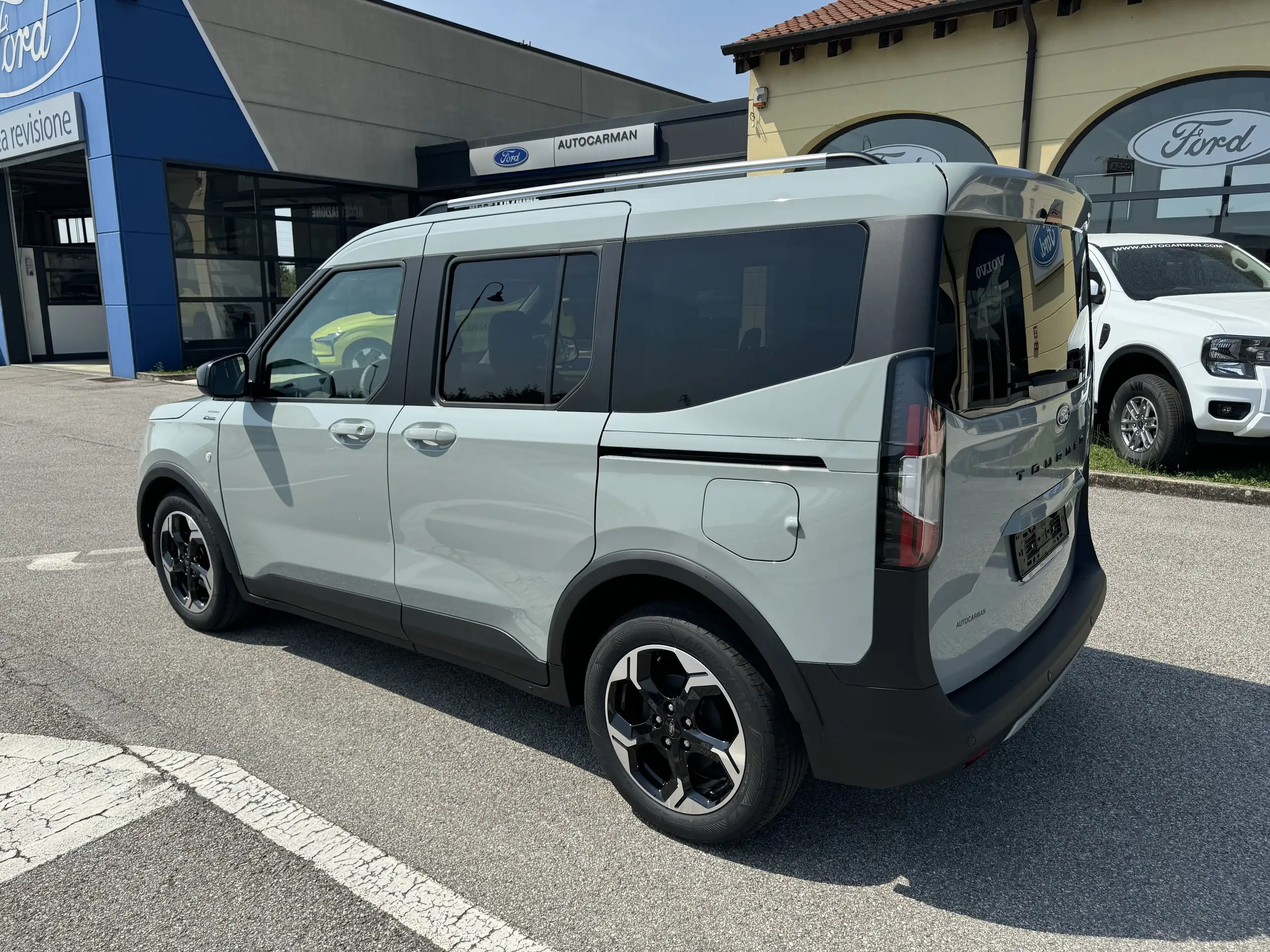 Ford - Tourneo Courier