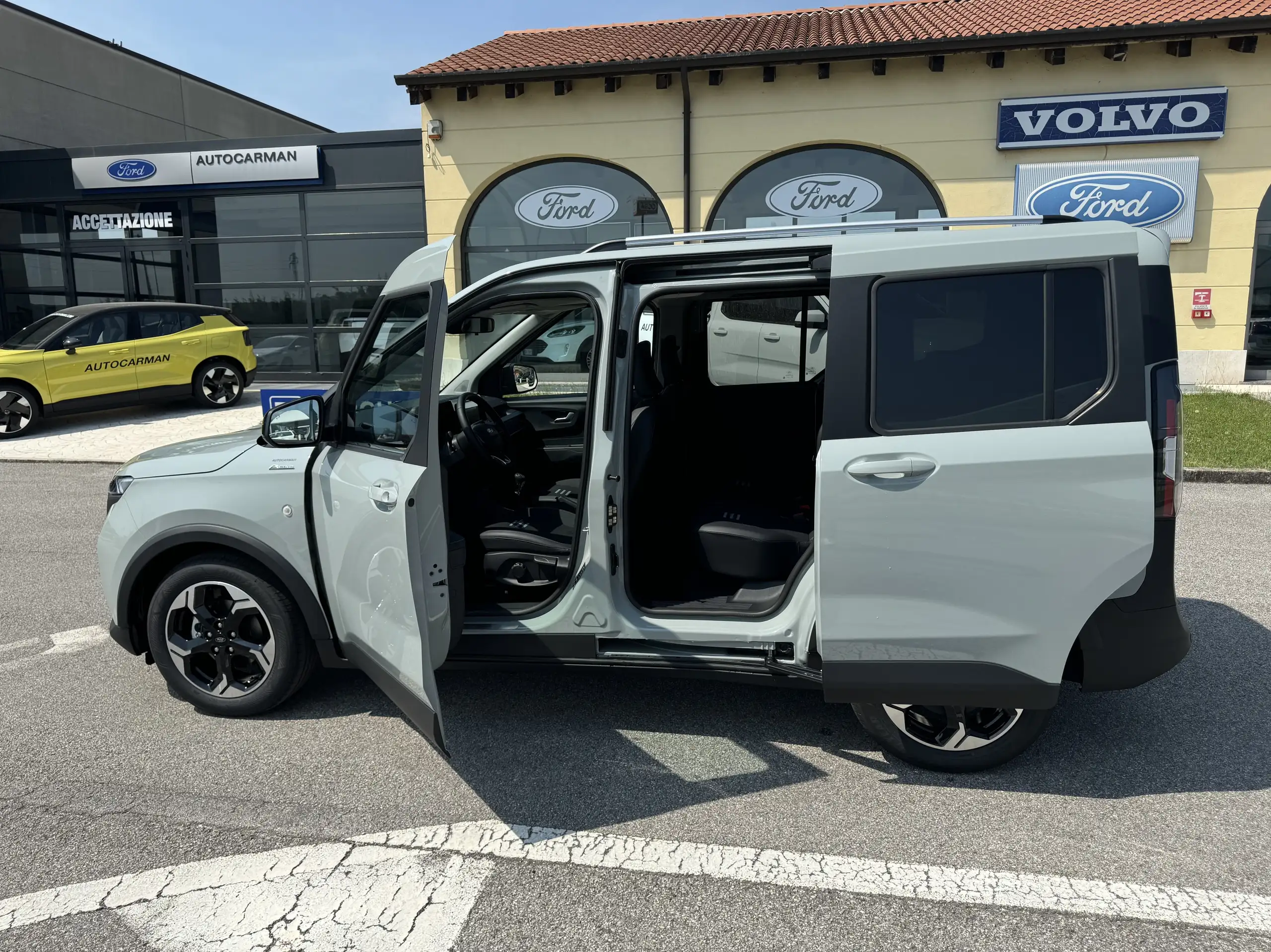 Ford - Tourneo Courier