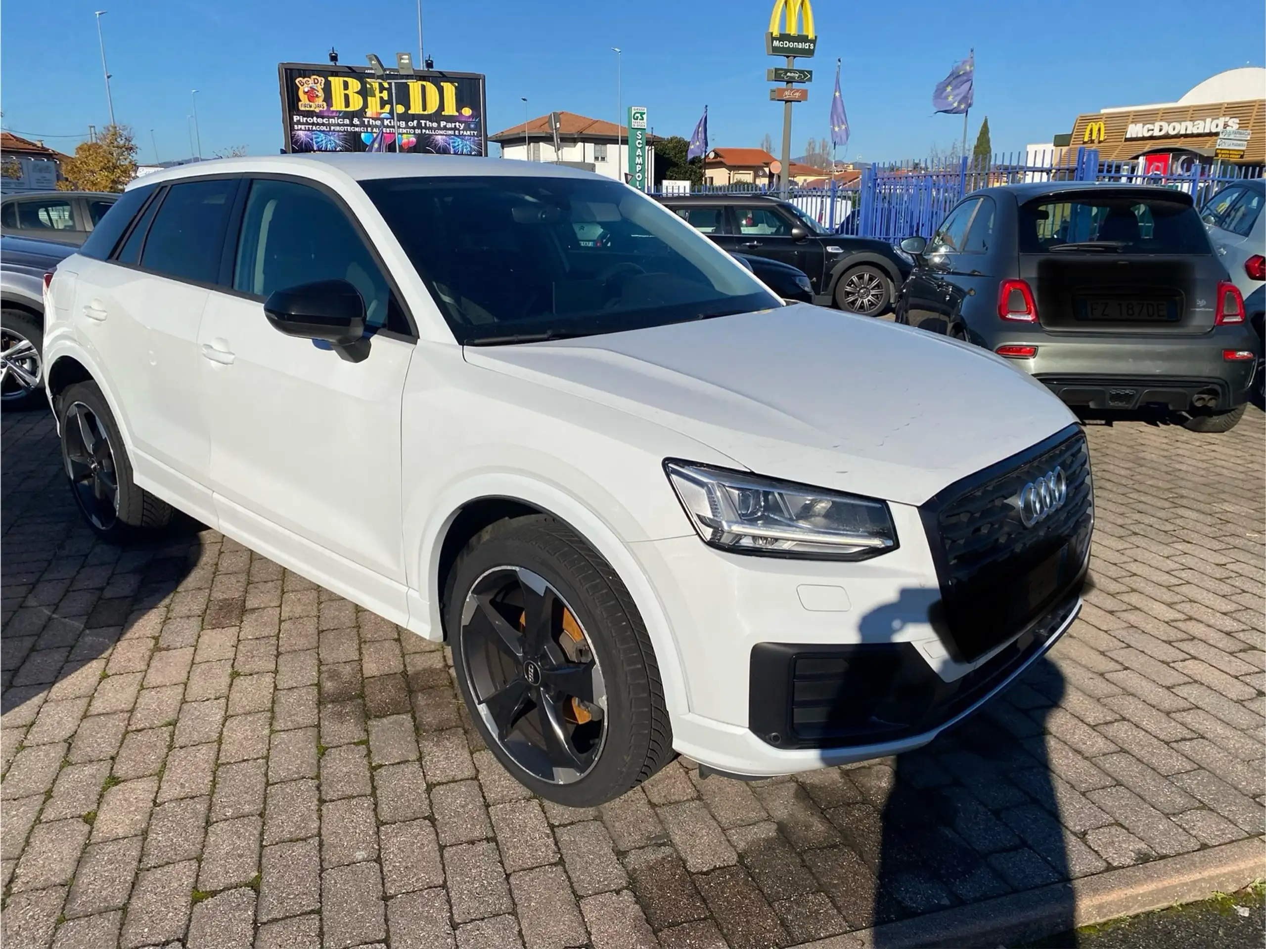 Audi - Q2