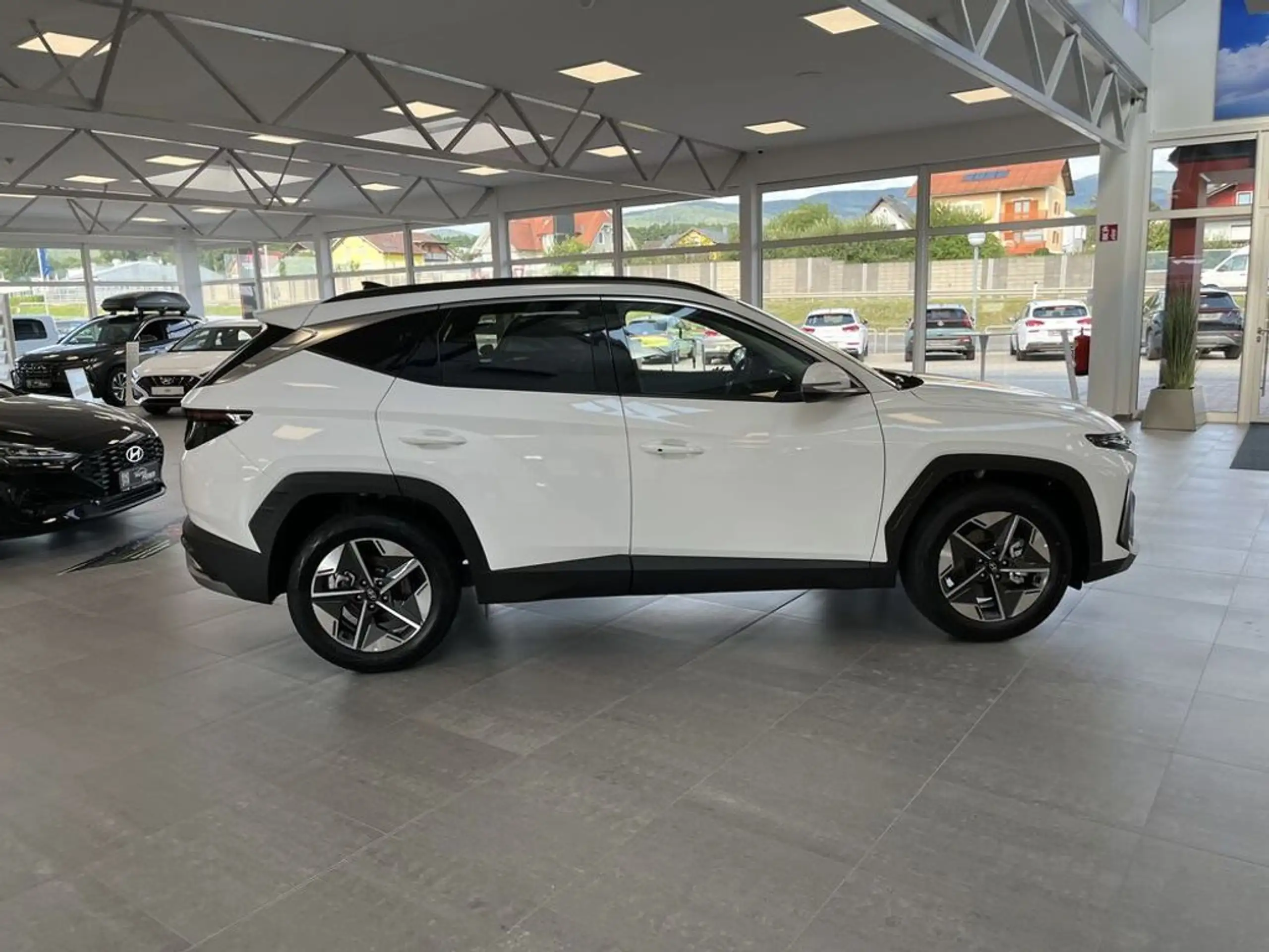 Hyundai - TUCSON