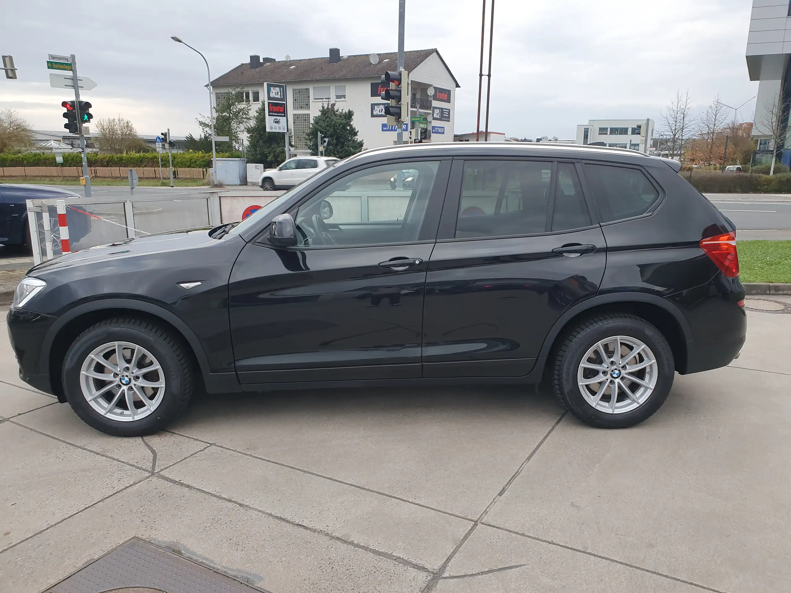 BMW - X3