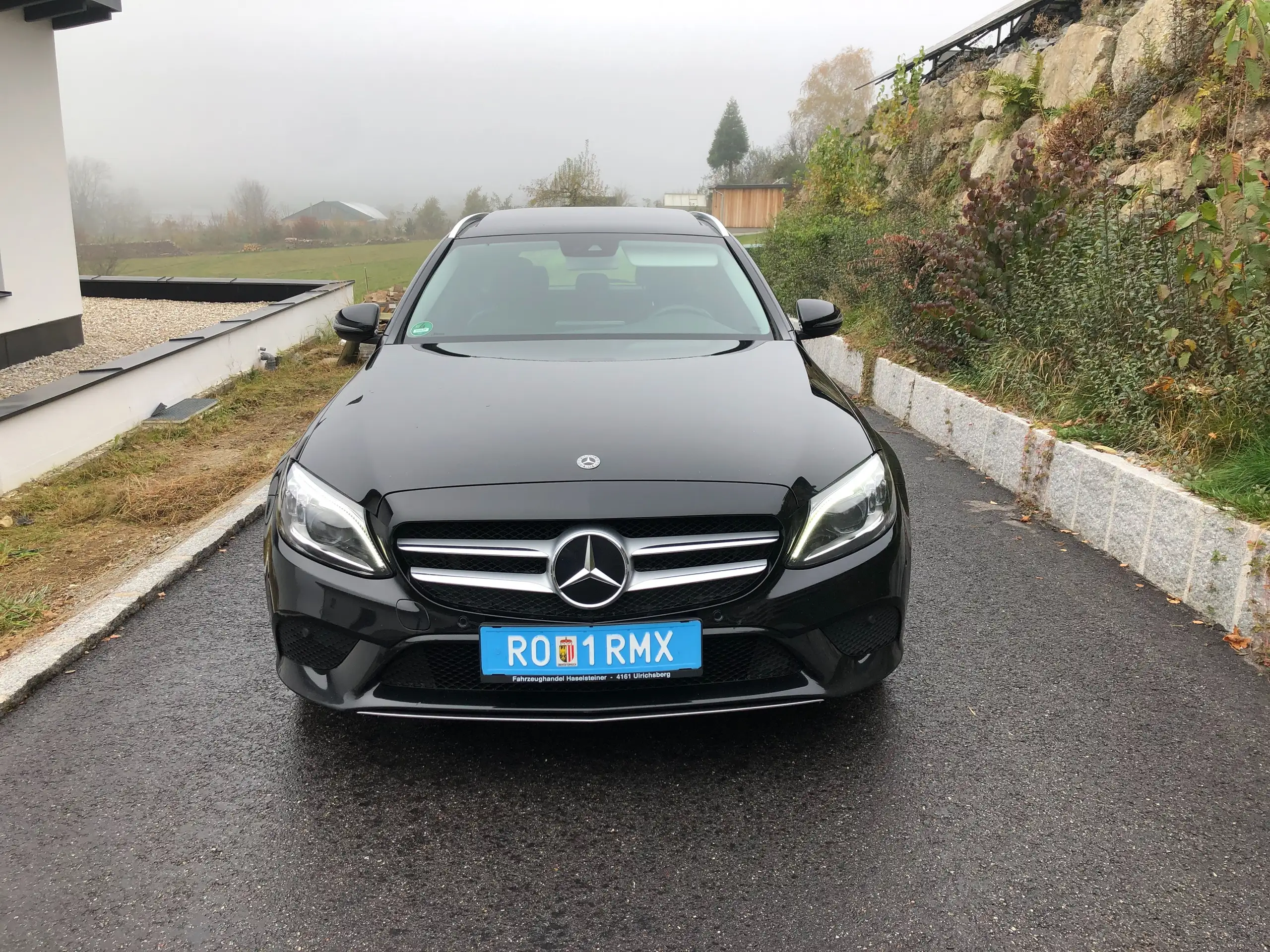 Mercedes-Benz - C 220