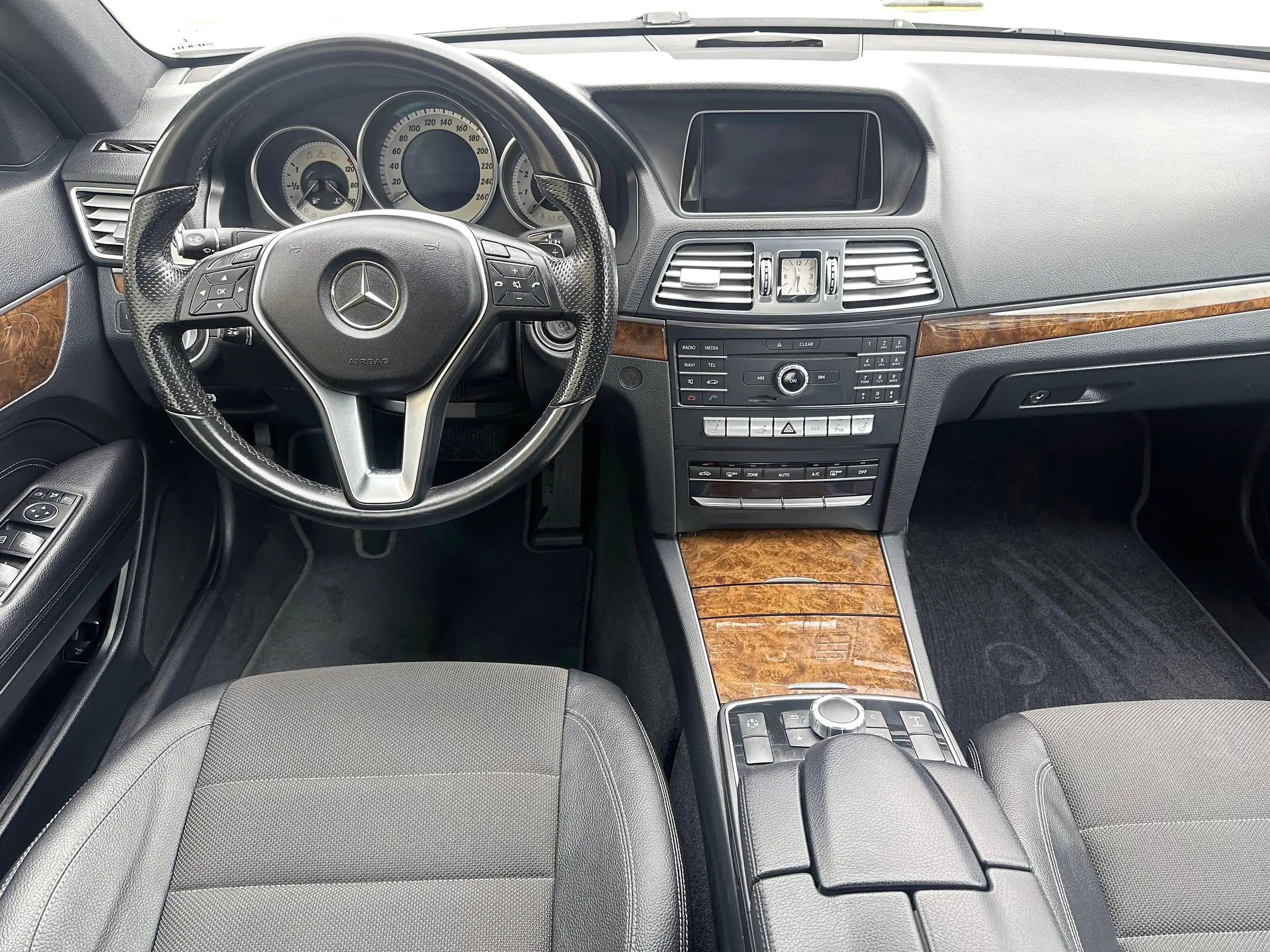 Mercedes-Benz - E 250