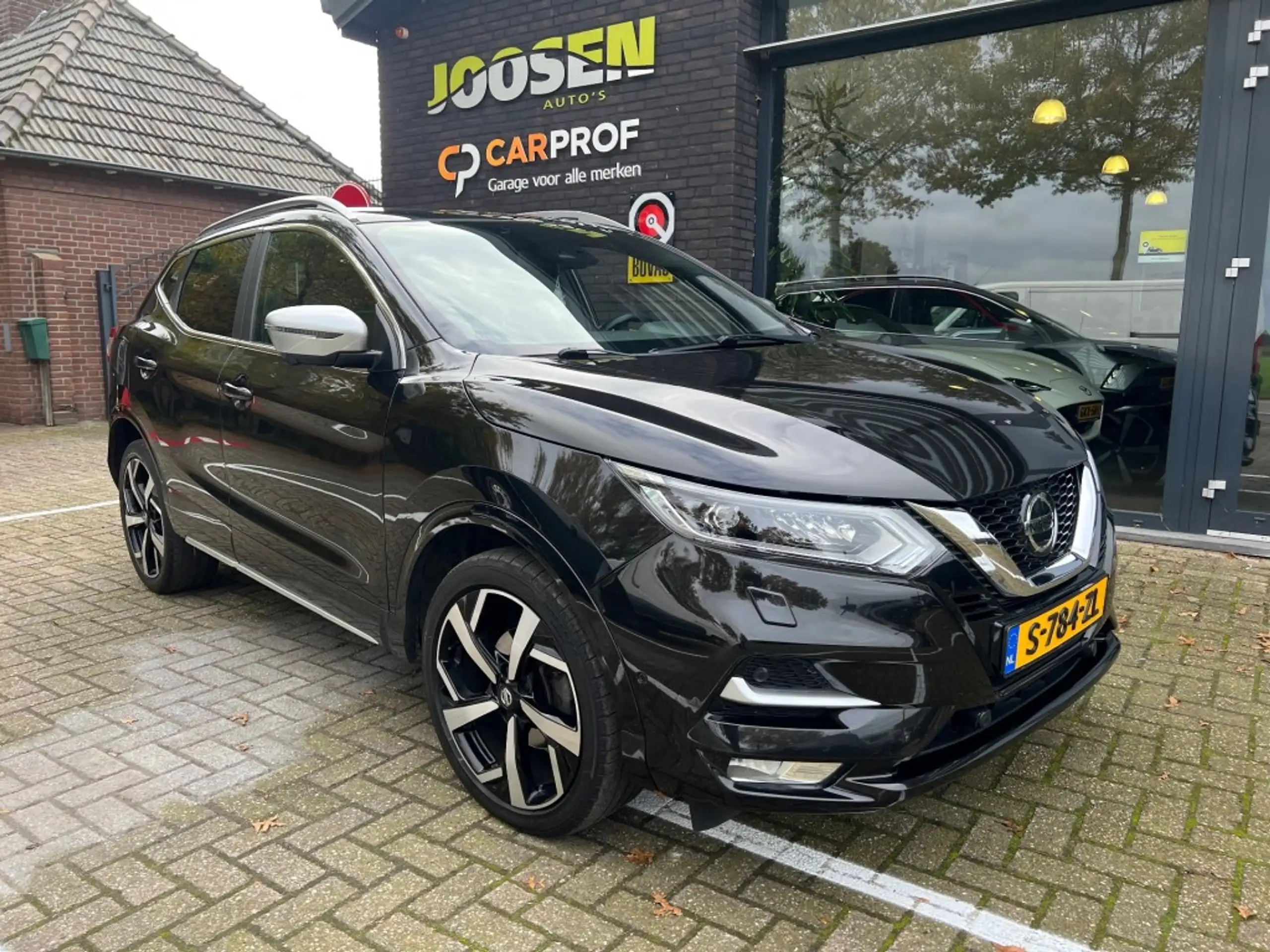 Nissan - Qashqai