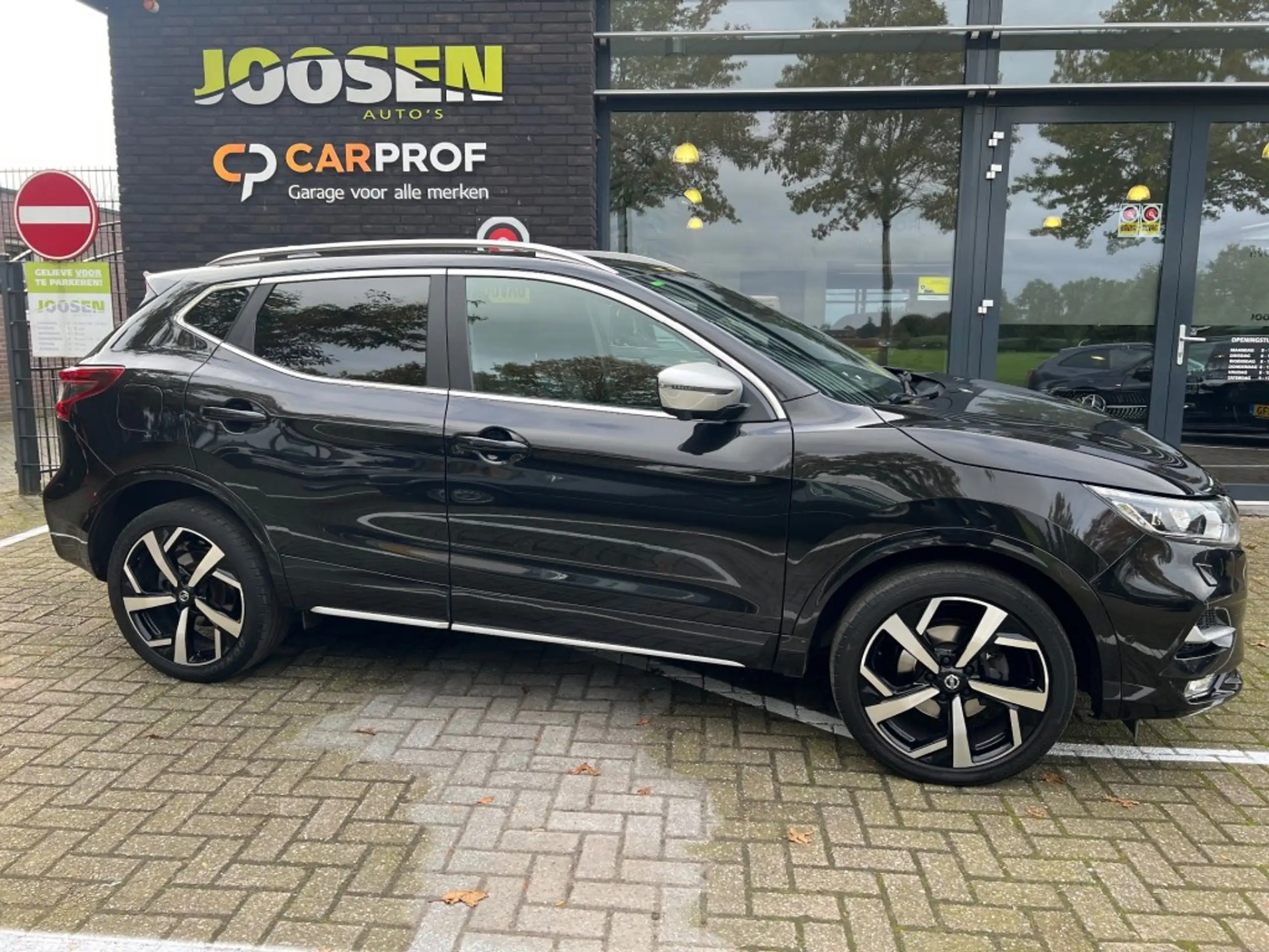 Nissan - Qashqai