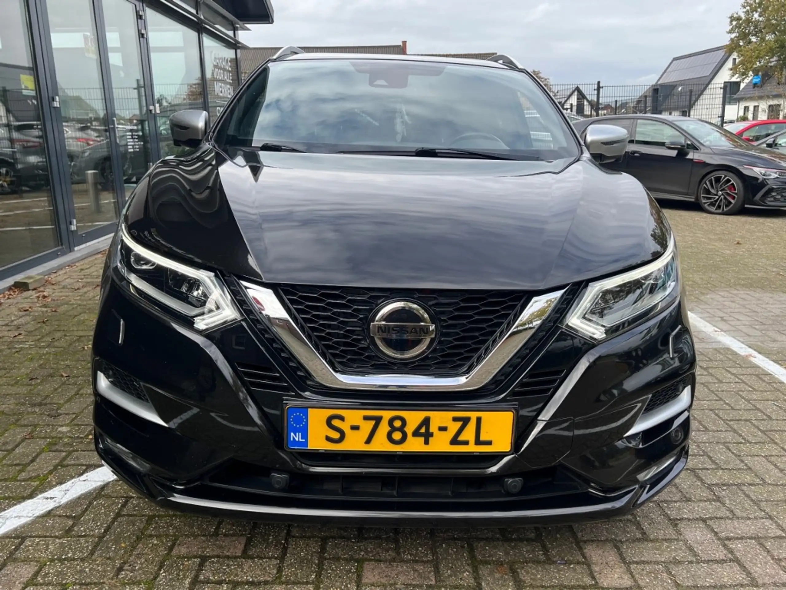 Nissan - Qashqai