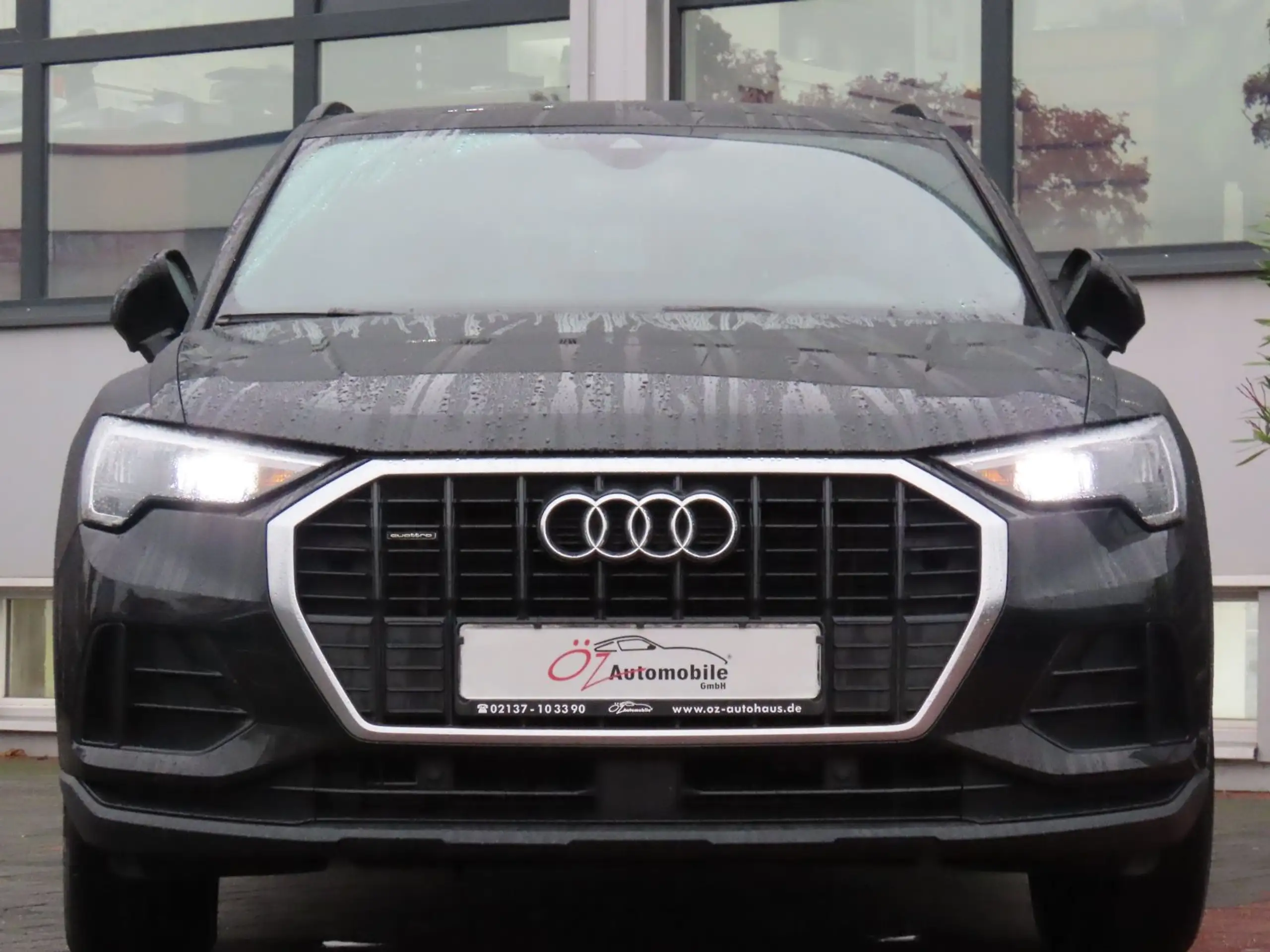 Audi - Q3