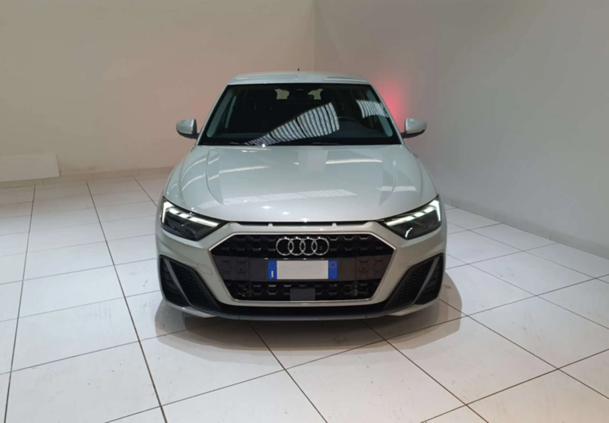 Audi - A1