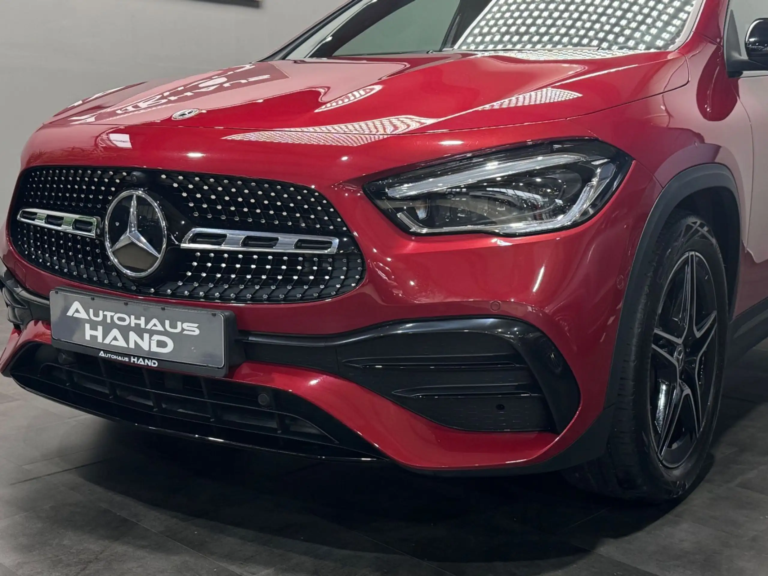 Mercedes-Benz - GLA 200