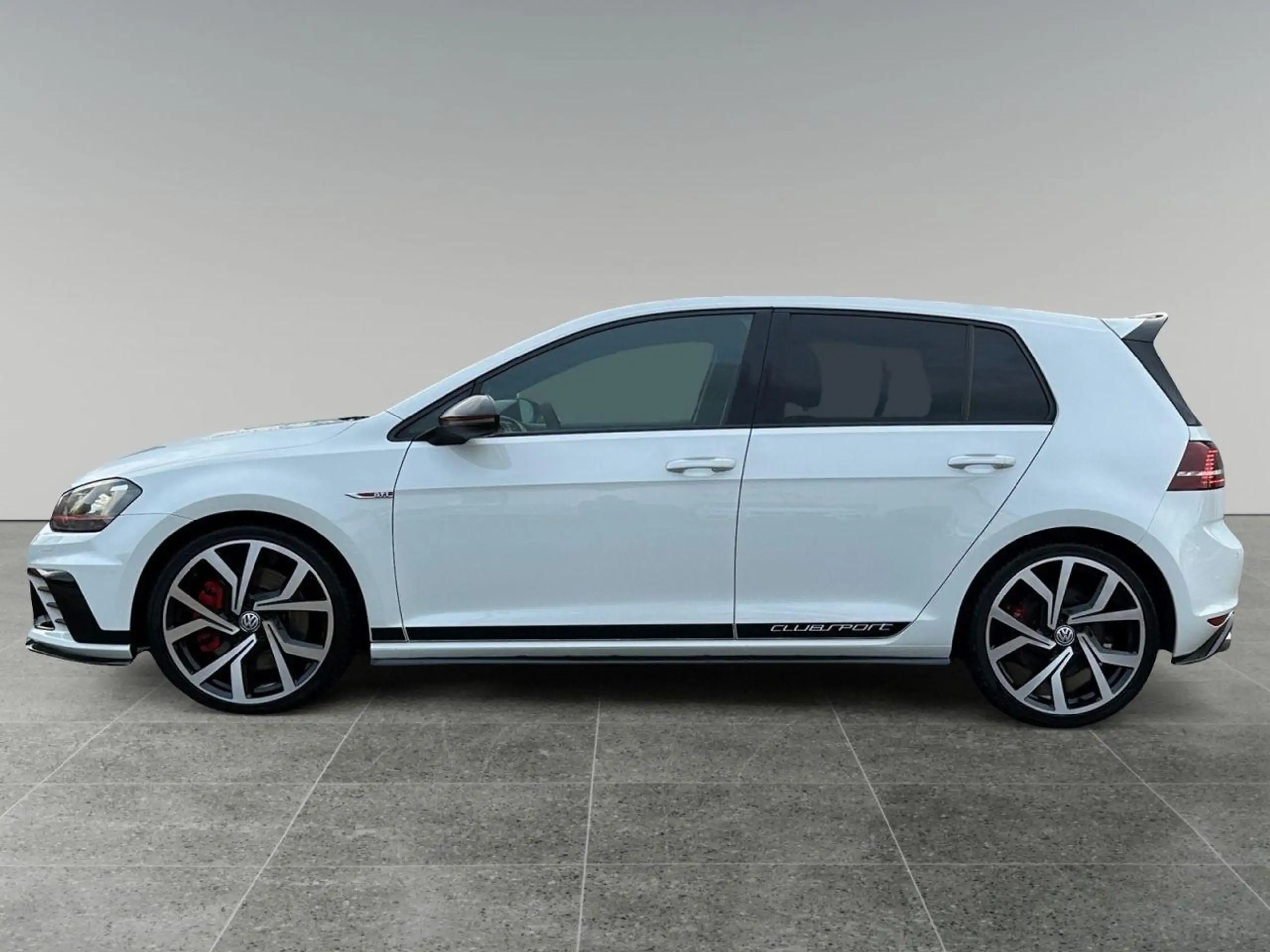 Volkswagen - Golf