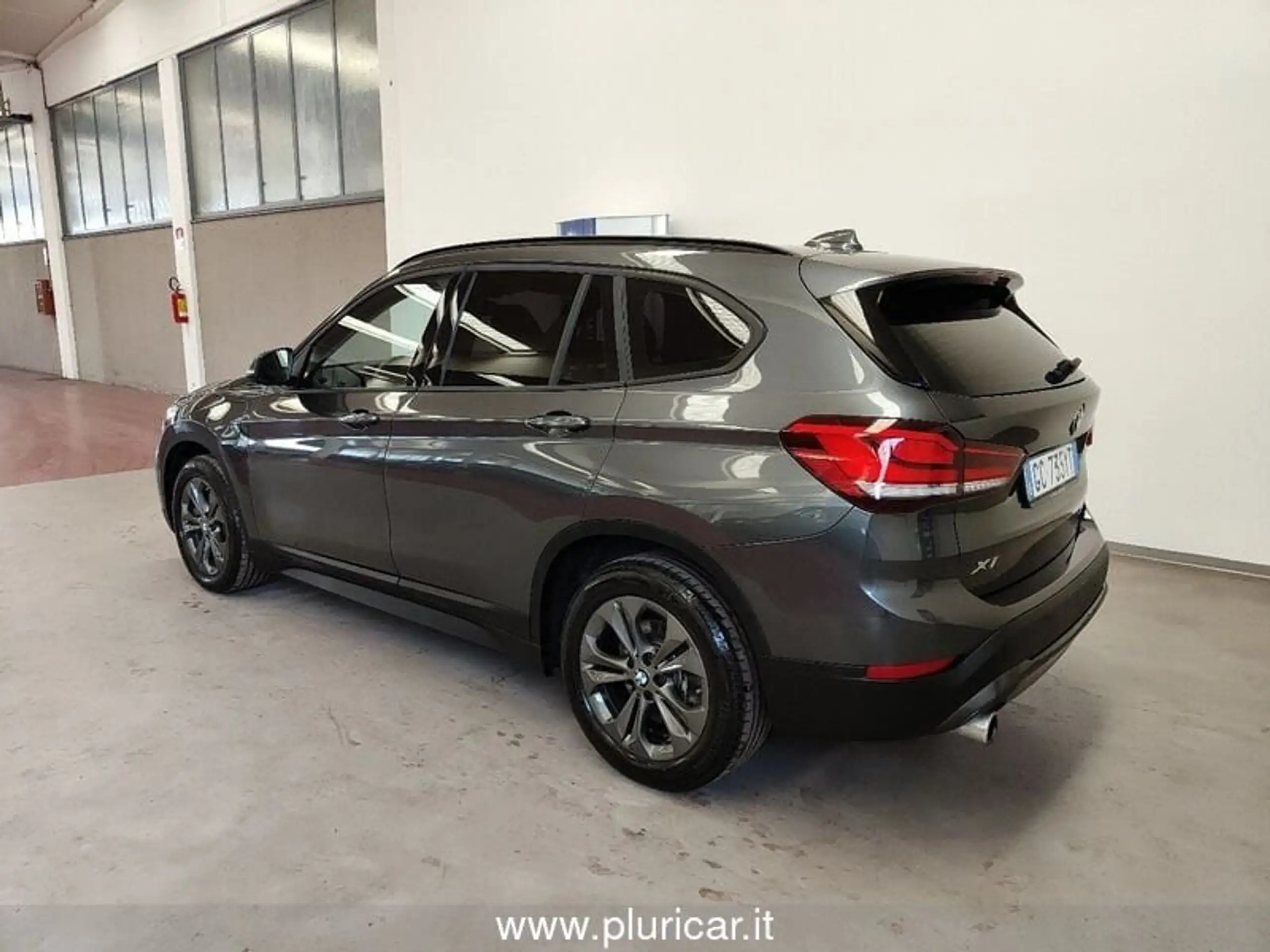 BMW - X1