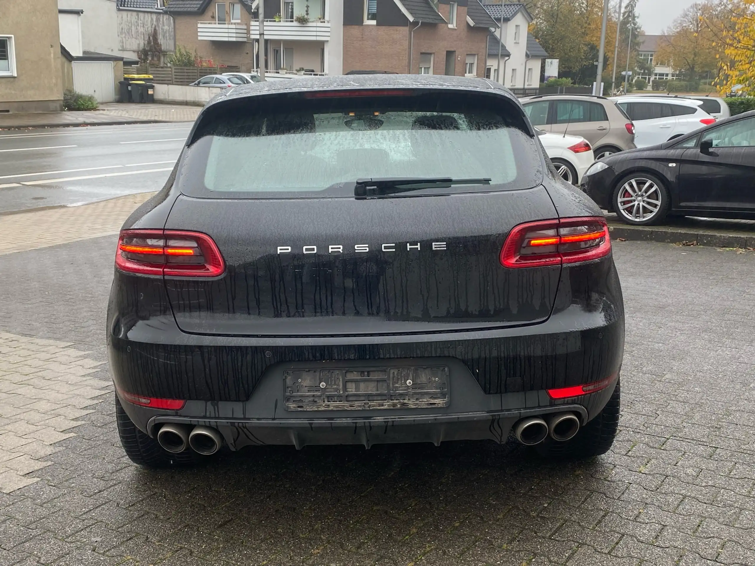 Porsche - Macan