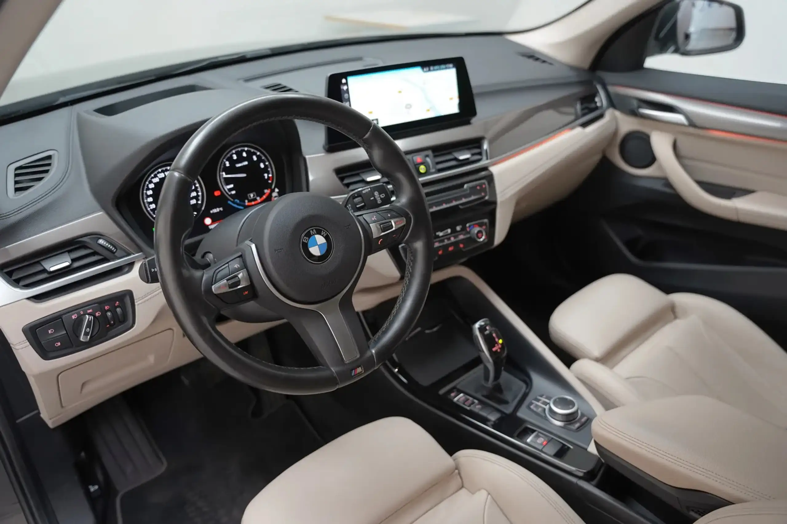 BMW - X1