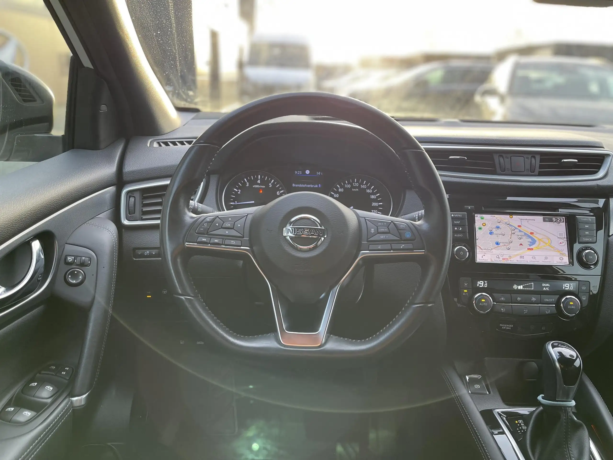 Nissan - Qashqai