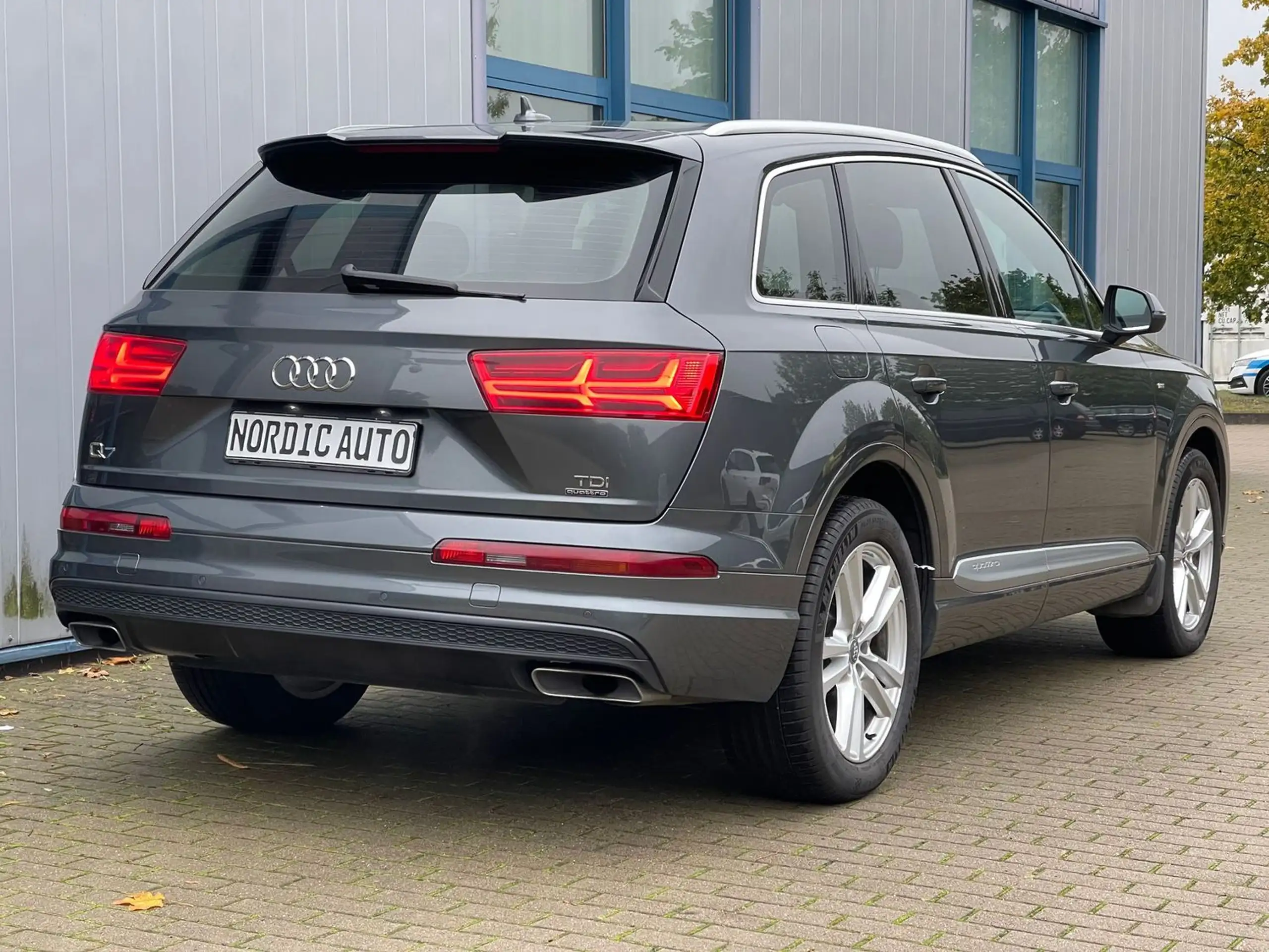 Audi - Q7