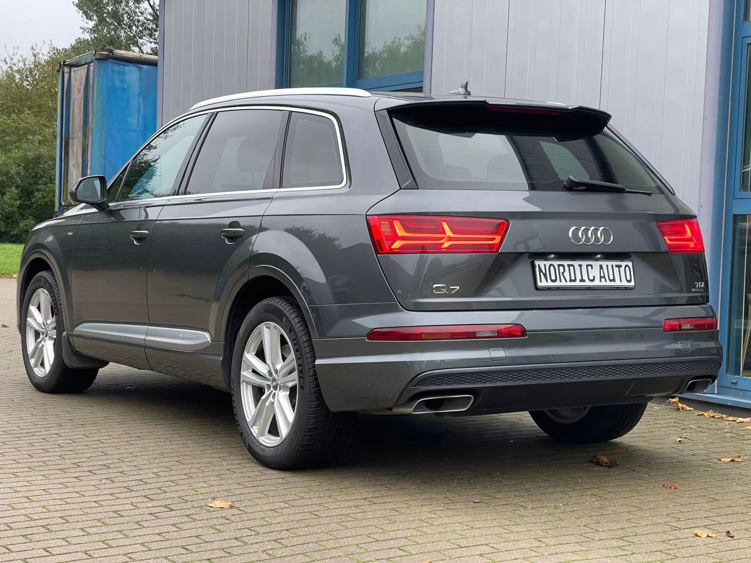 Audi - Q7