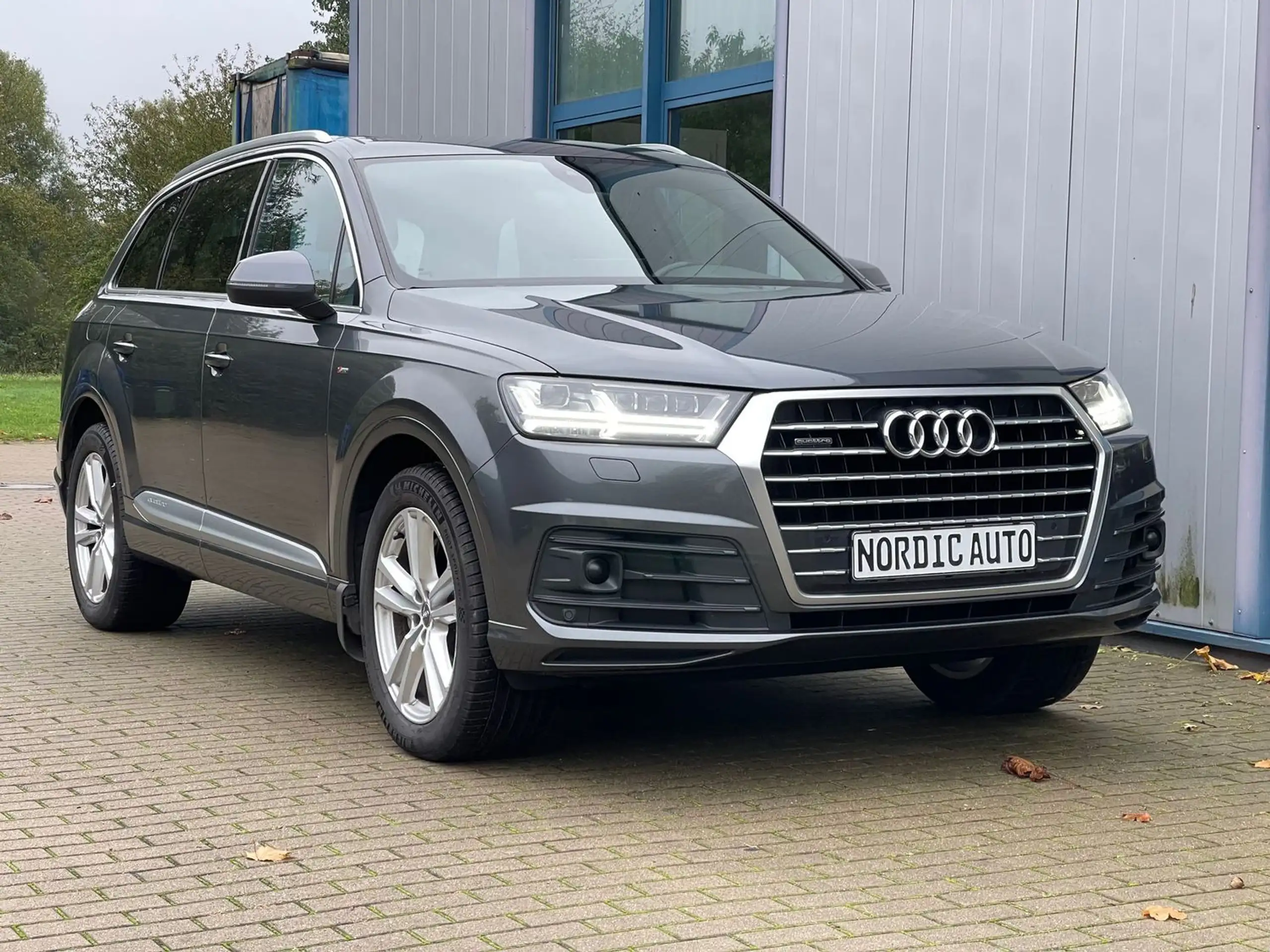 Audi - Q7