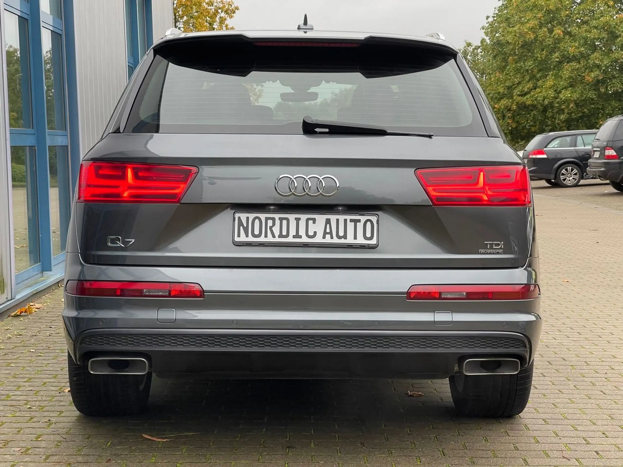 Audi - Q7