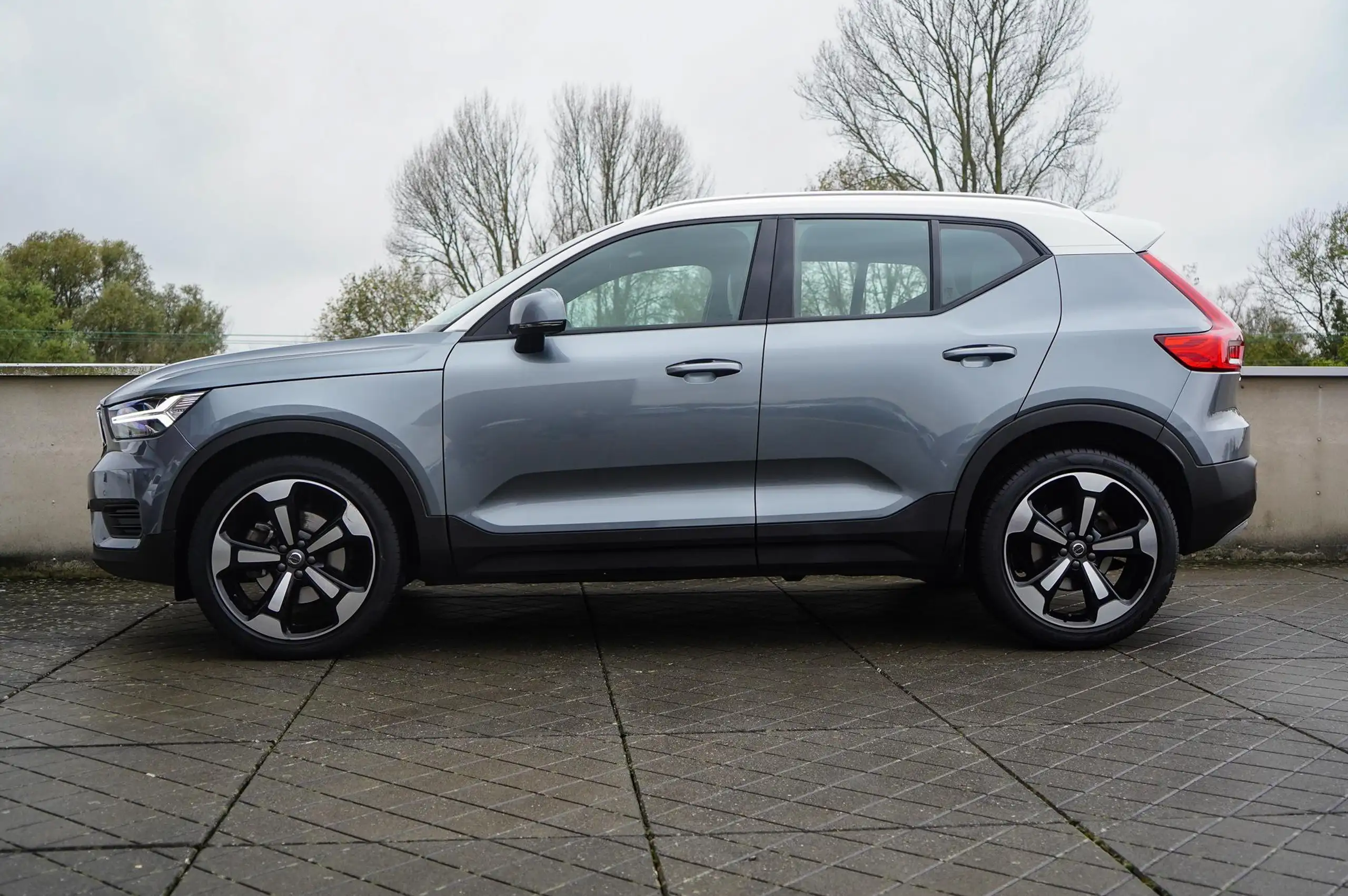 Volvo - XC40