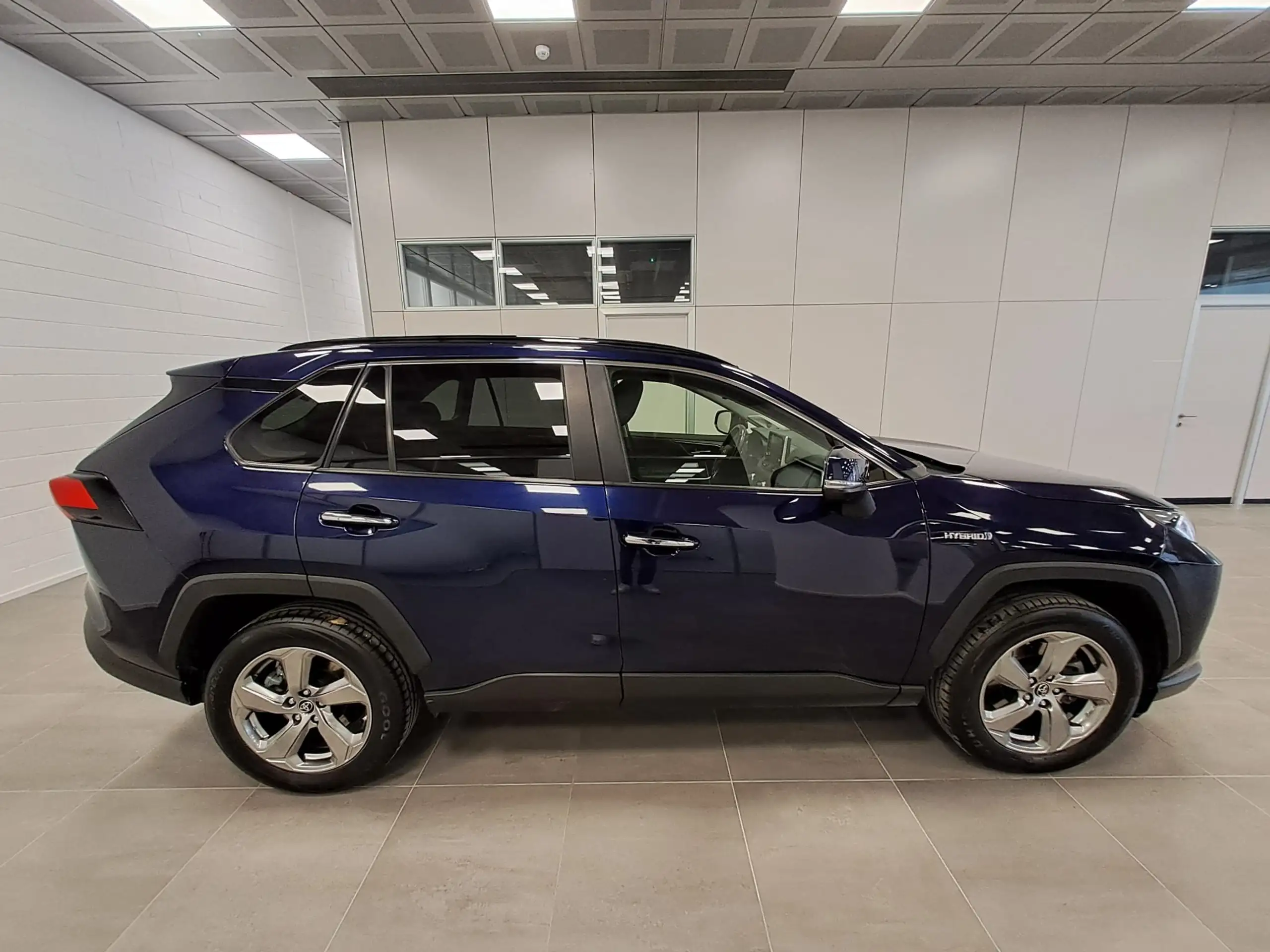 Toyota - RAV 4