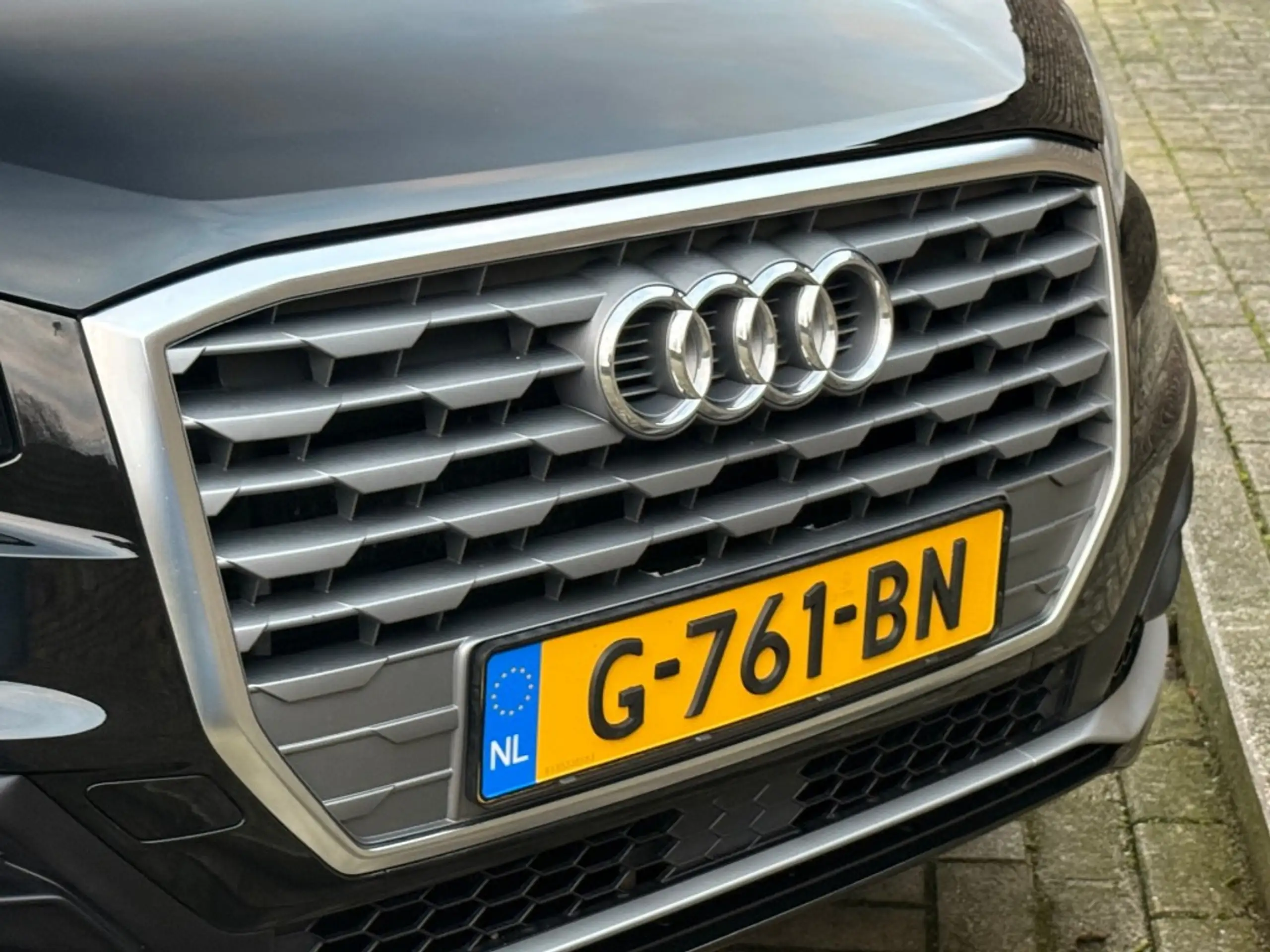 Audi - Q2