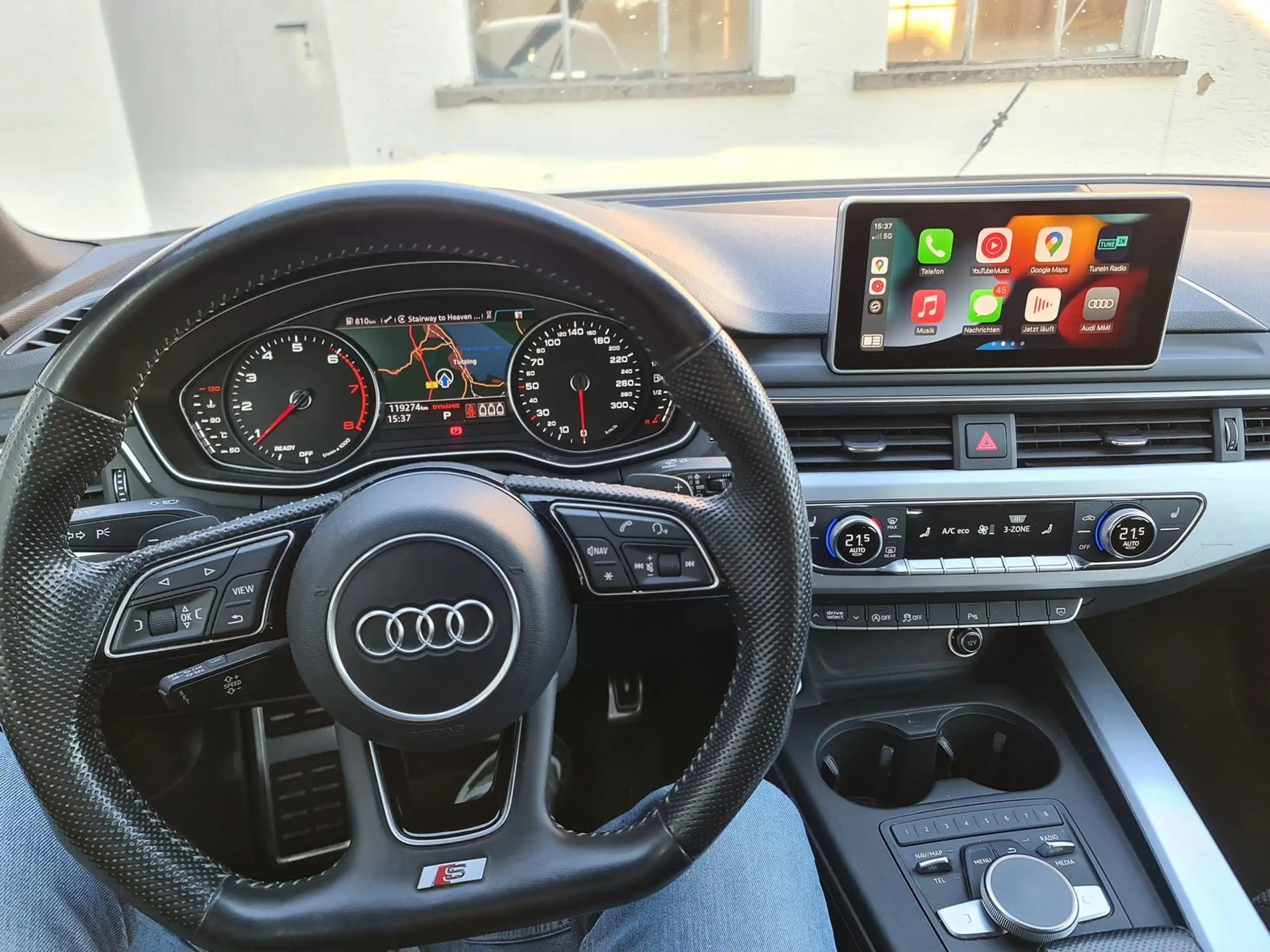 Audi - A4