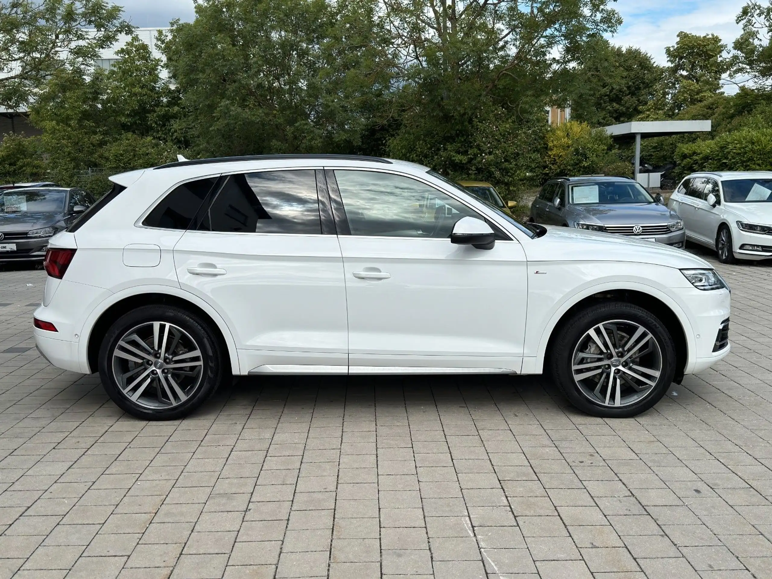 Audi - Q5