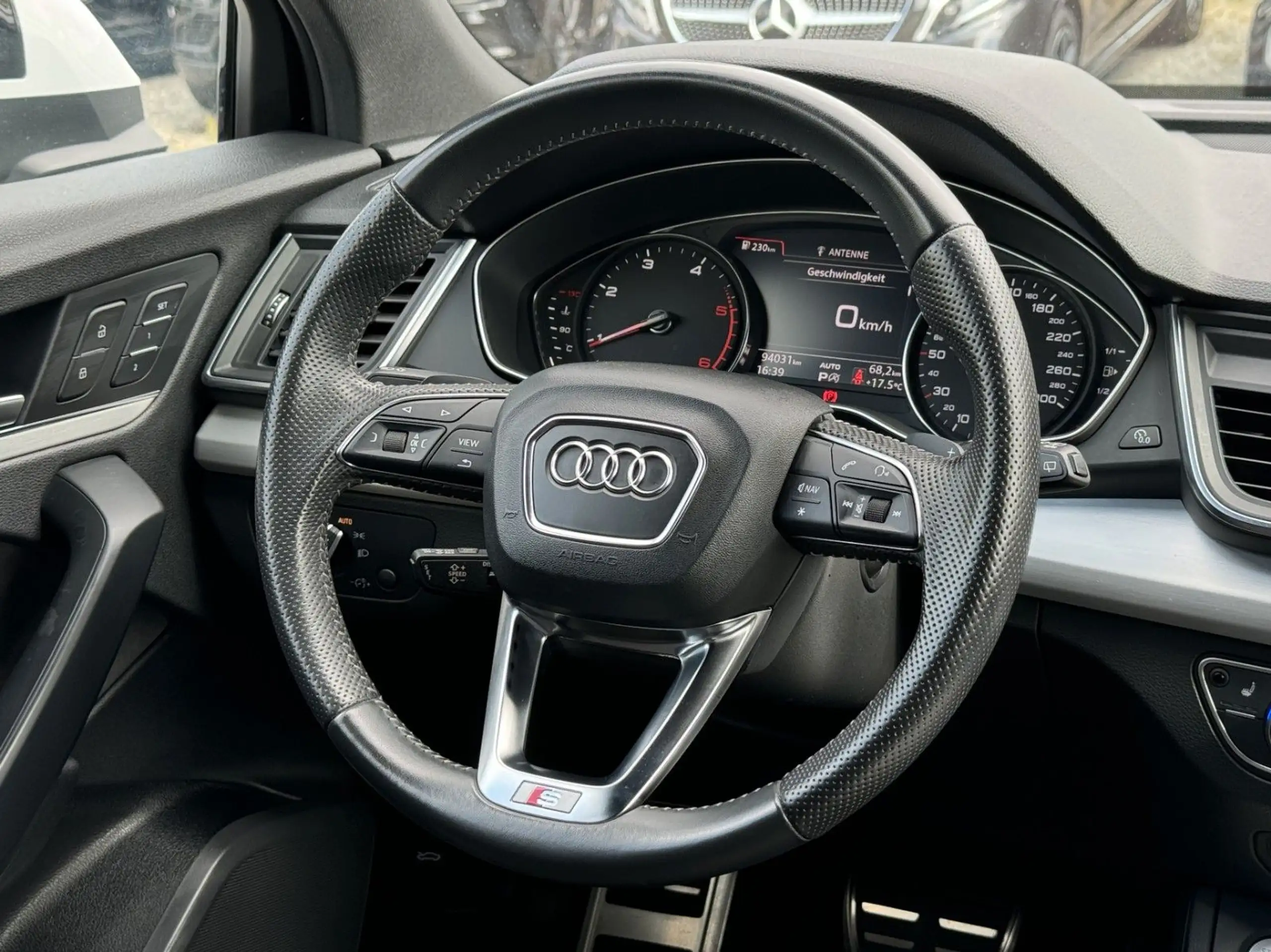 Audi - Q5