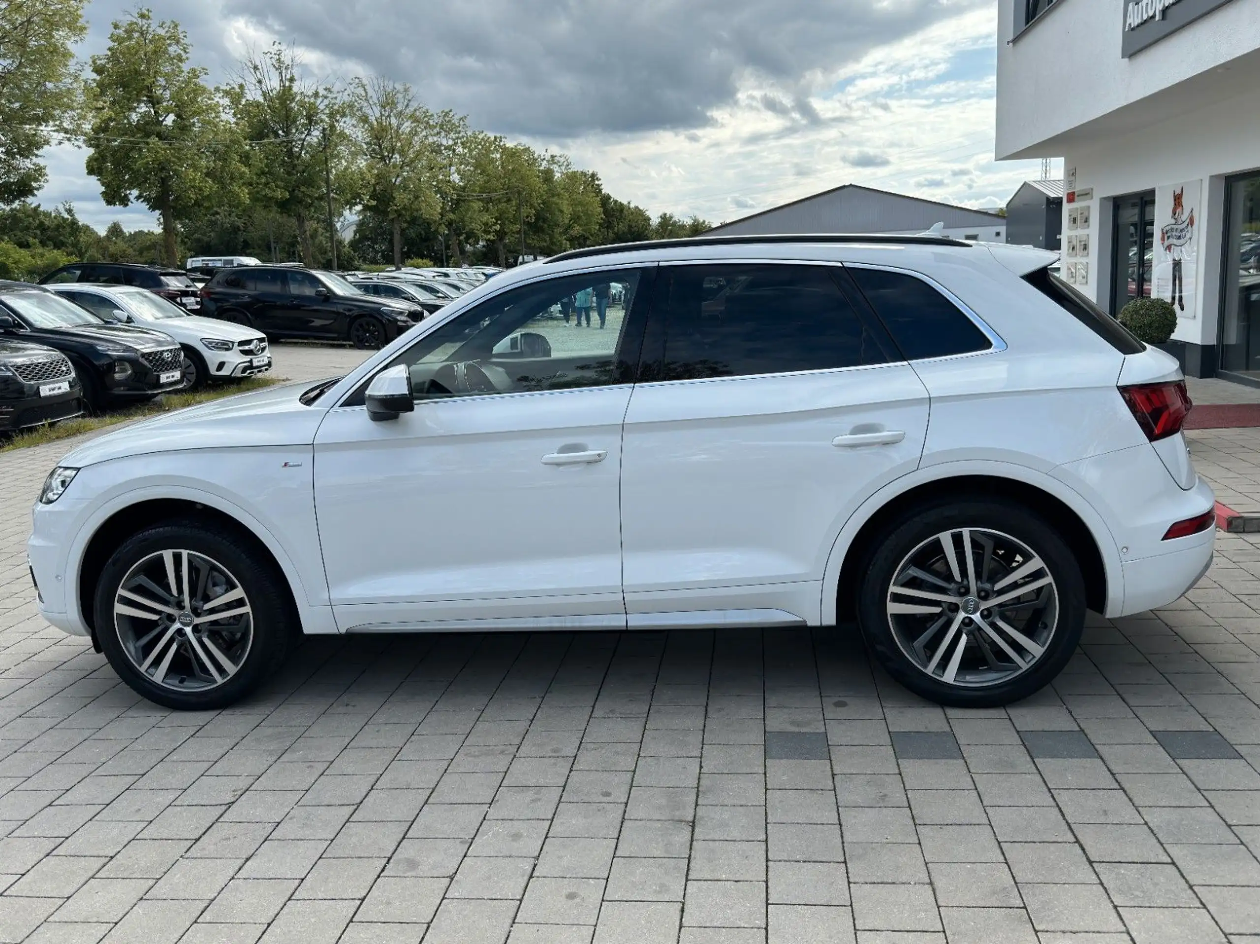 Audi - Q5