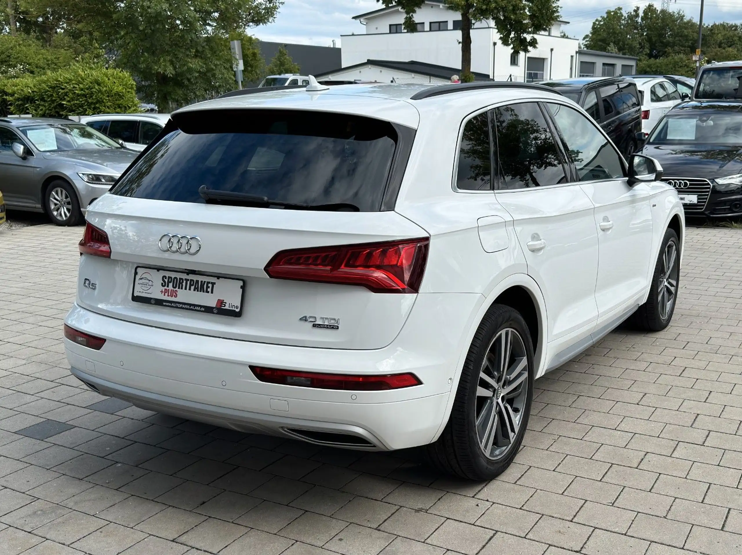 Audi - Q5